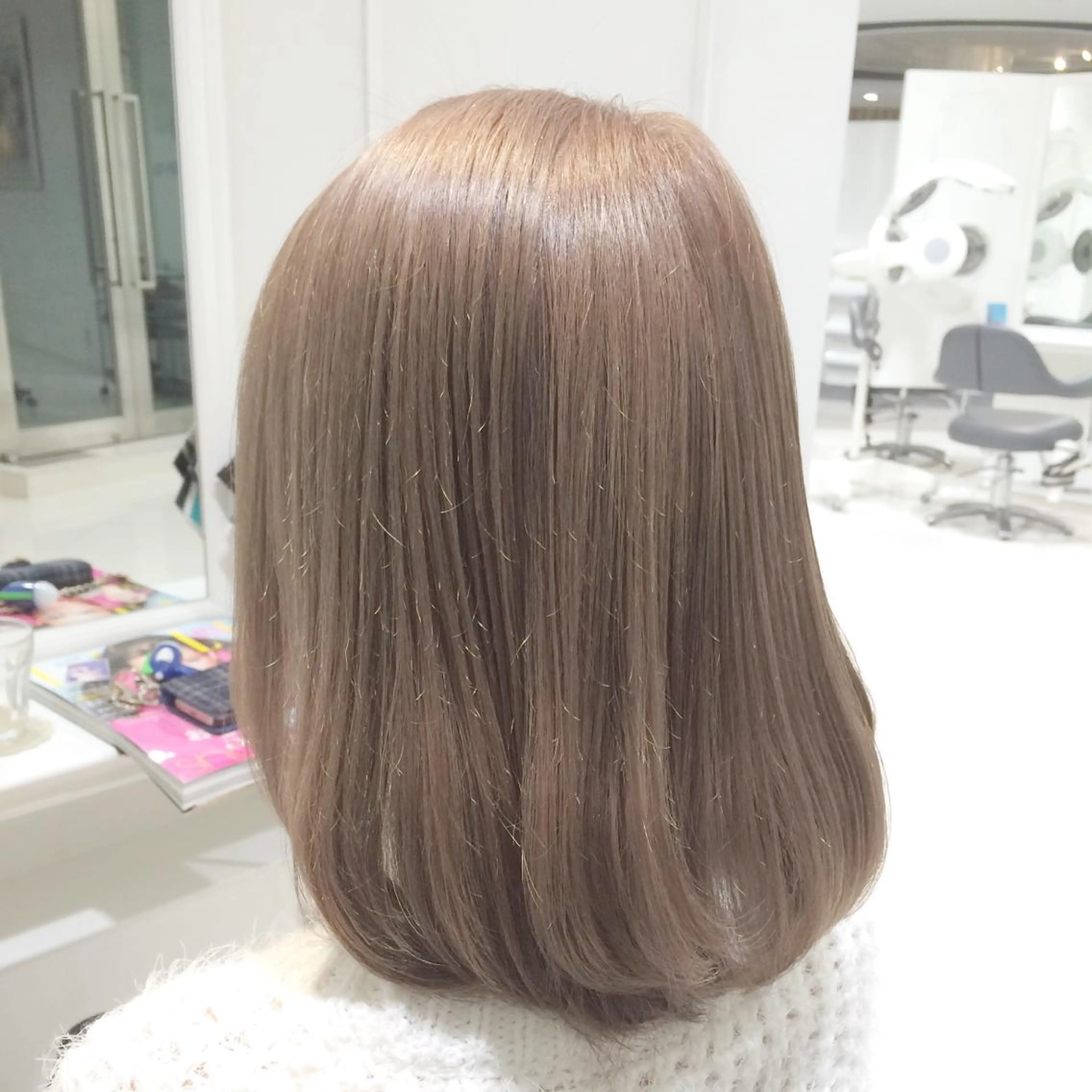 ミディアム ヘアカラー トリートメント 韓国ヘア/レイヤー/ 髪質改善のヘアスタイル