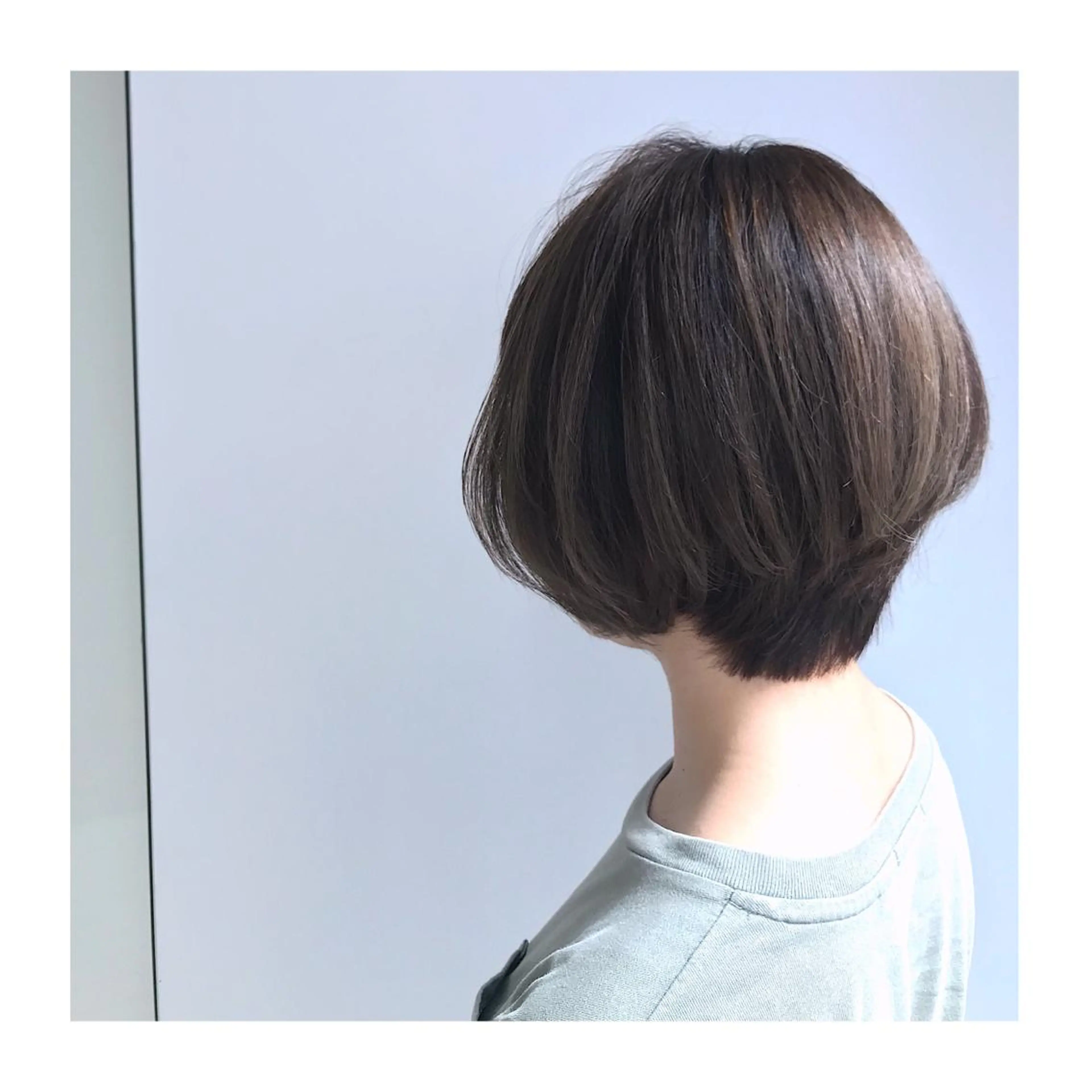 ミディアム 30代からの大人 ショートのヘアスタイル