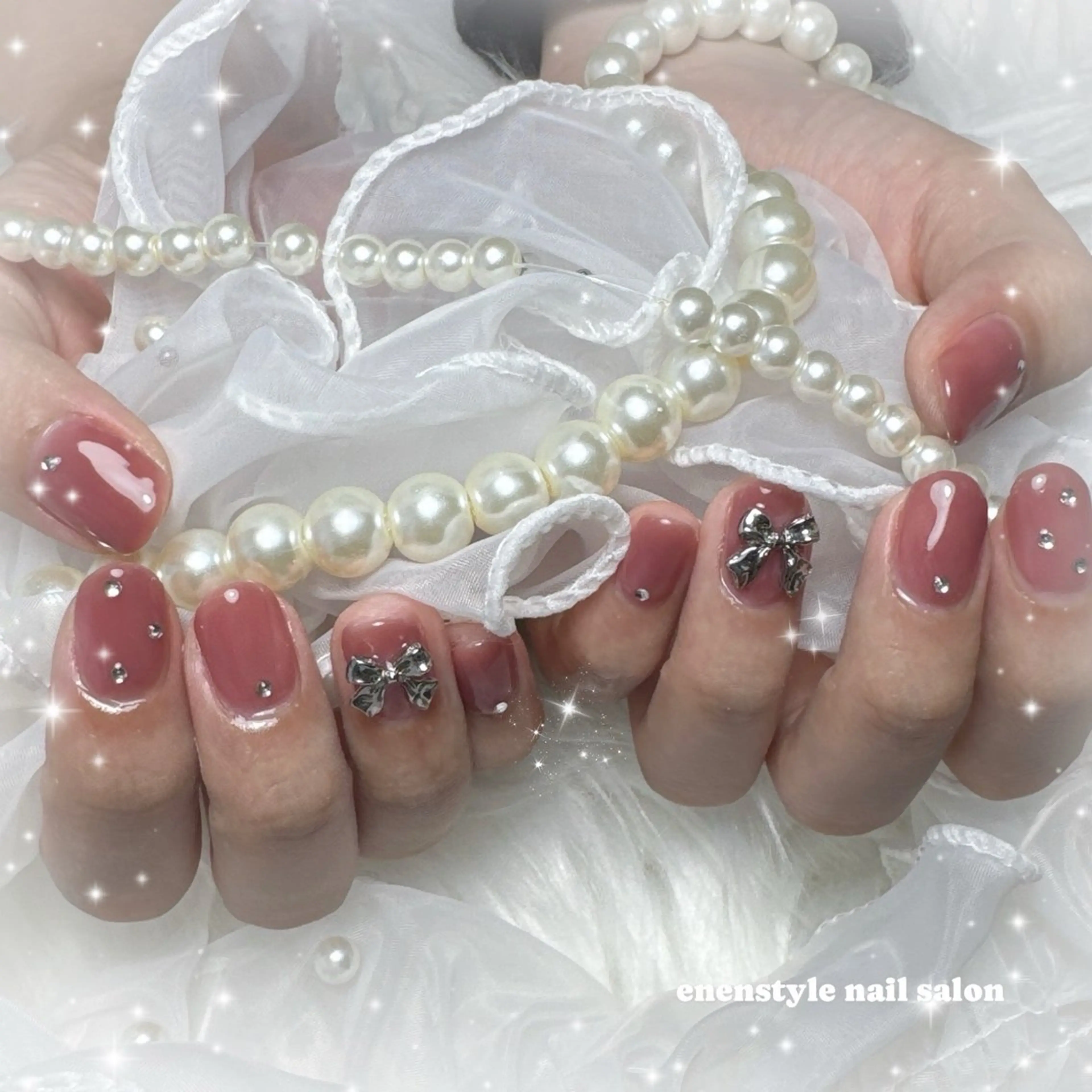 ネイル リボン enenstyle Porcelarts & Nail Salon所属・enenstyle あやの💌のネイルデザイン