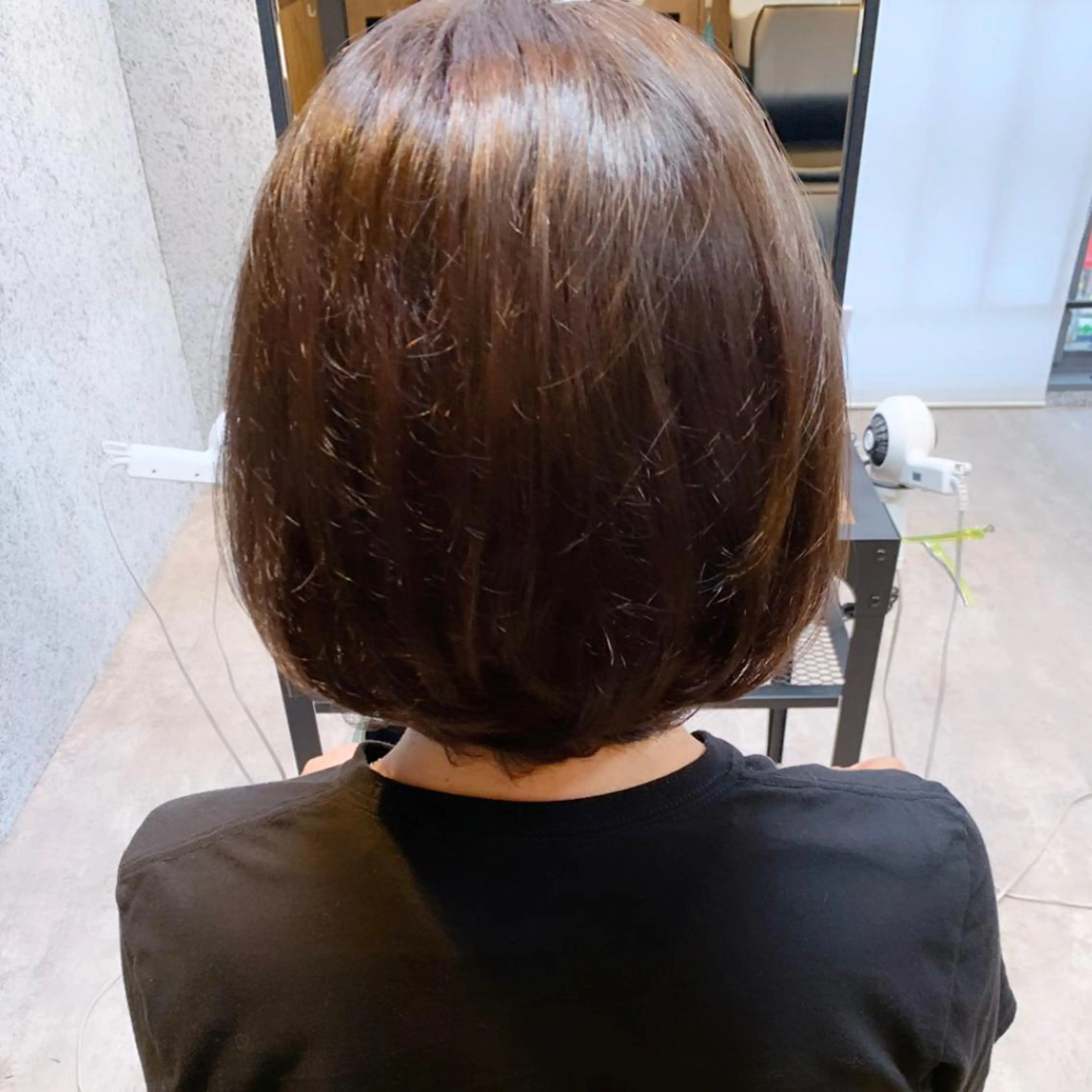 カラー 透明感カラー イルミナカラー eyesburg W/est所属・ショートボブ 村上のヘアスタイル