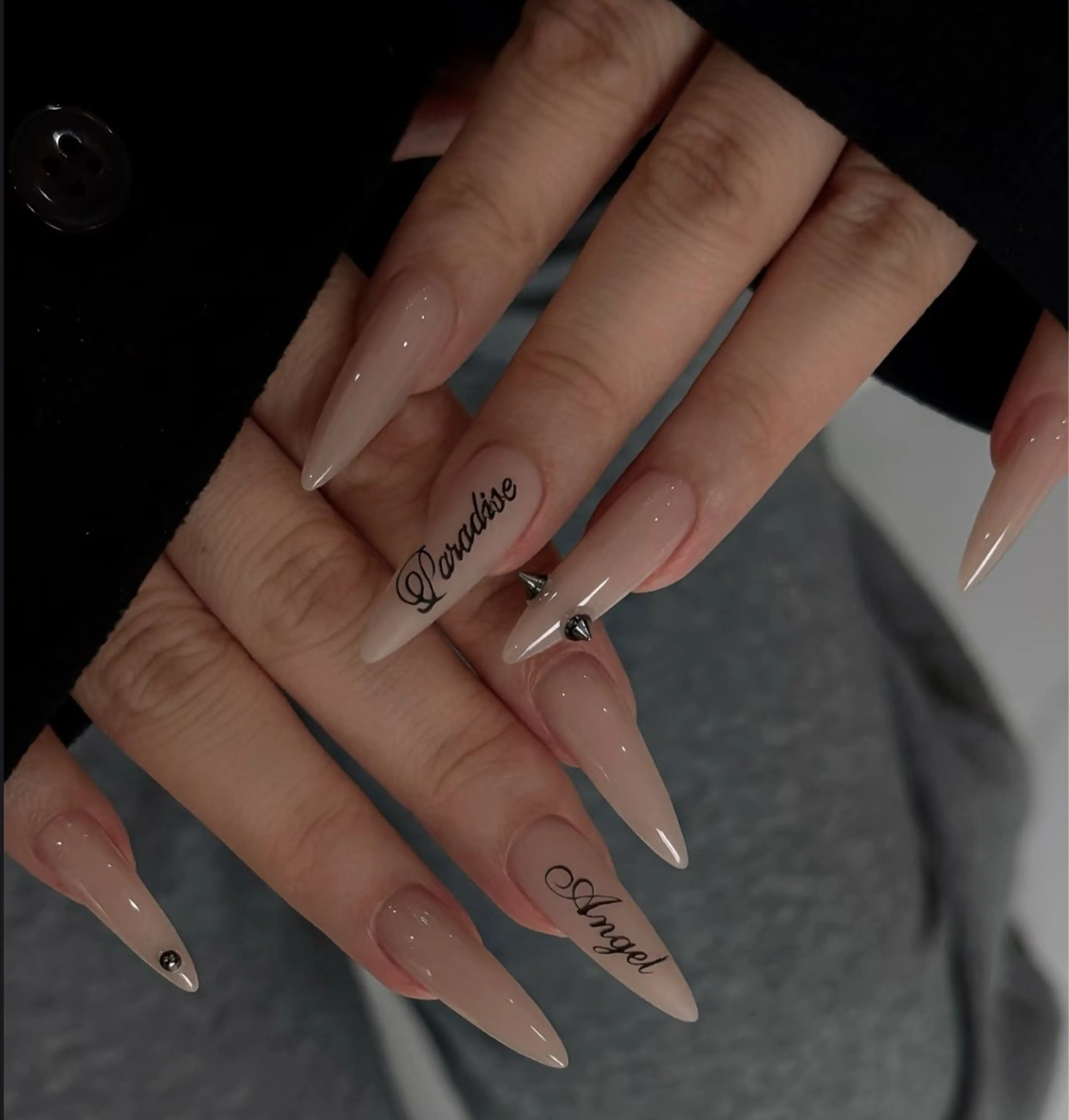 ネイル フレンチネイル ジェルネイル ガラスフレンチ ハロウィン ハート ハンドネイル H.baby Nail Salonのネイルデザイン