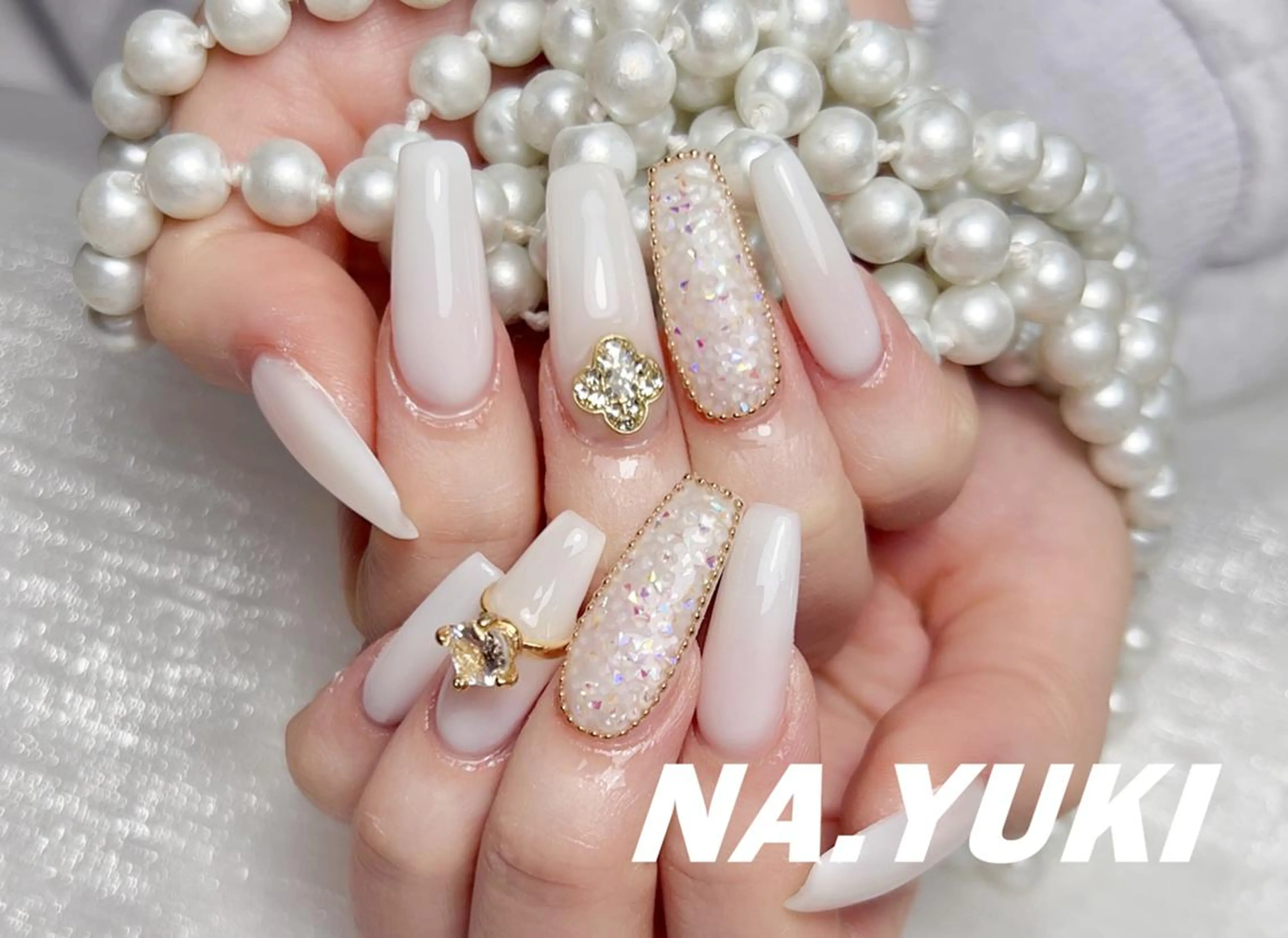 ネイル ハンドネイル ハンドケア 🌷 Mooning 🌷のネイルデザイン