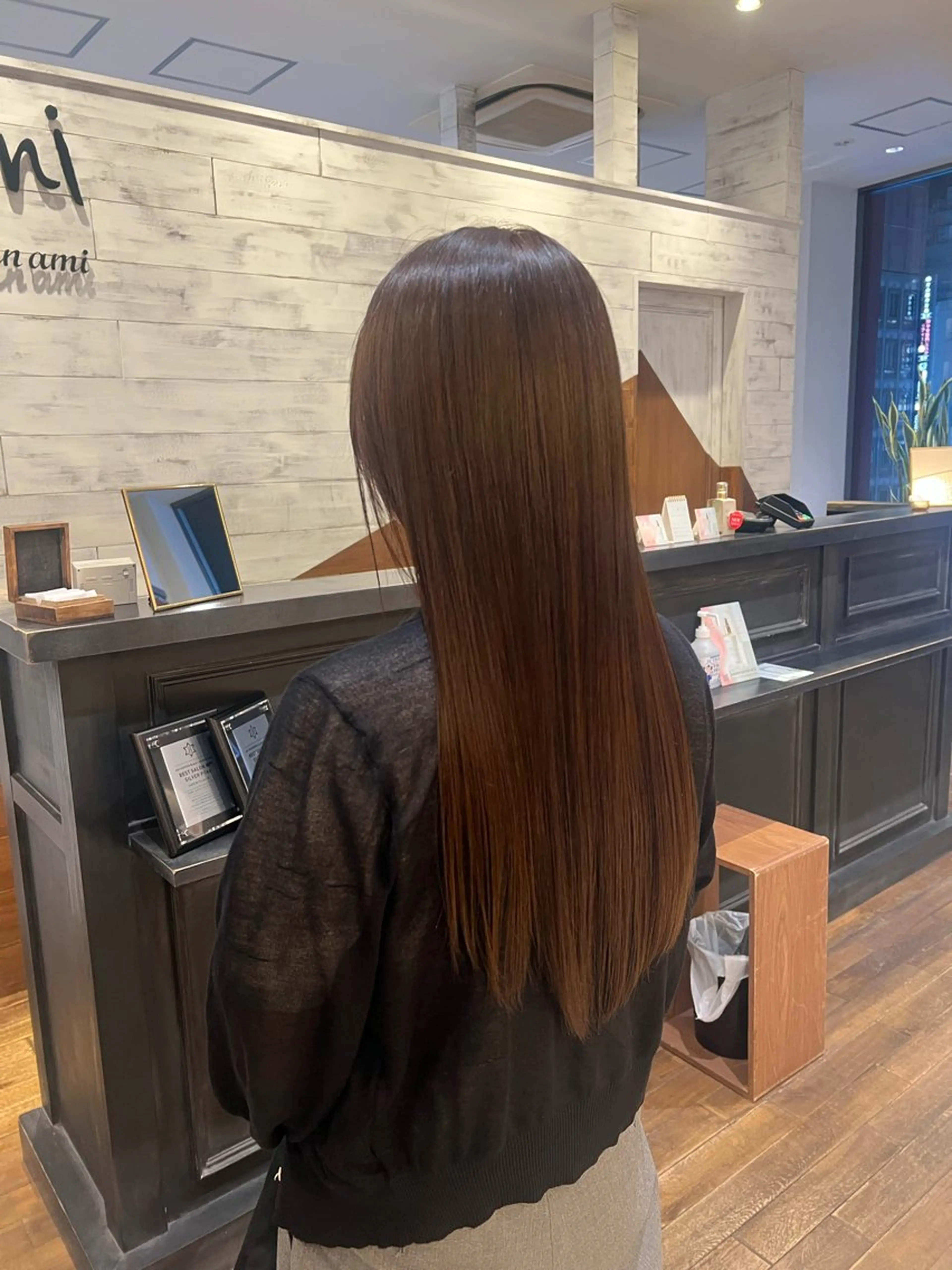 ロング アンアミ渋谷所属・Unami こはるのヘアスタイル
