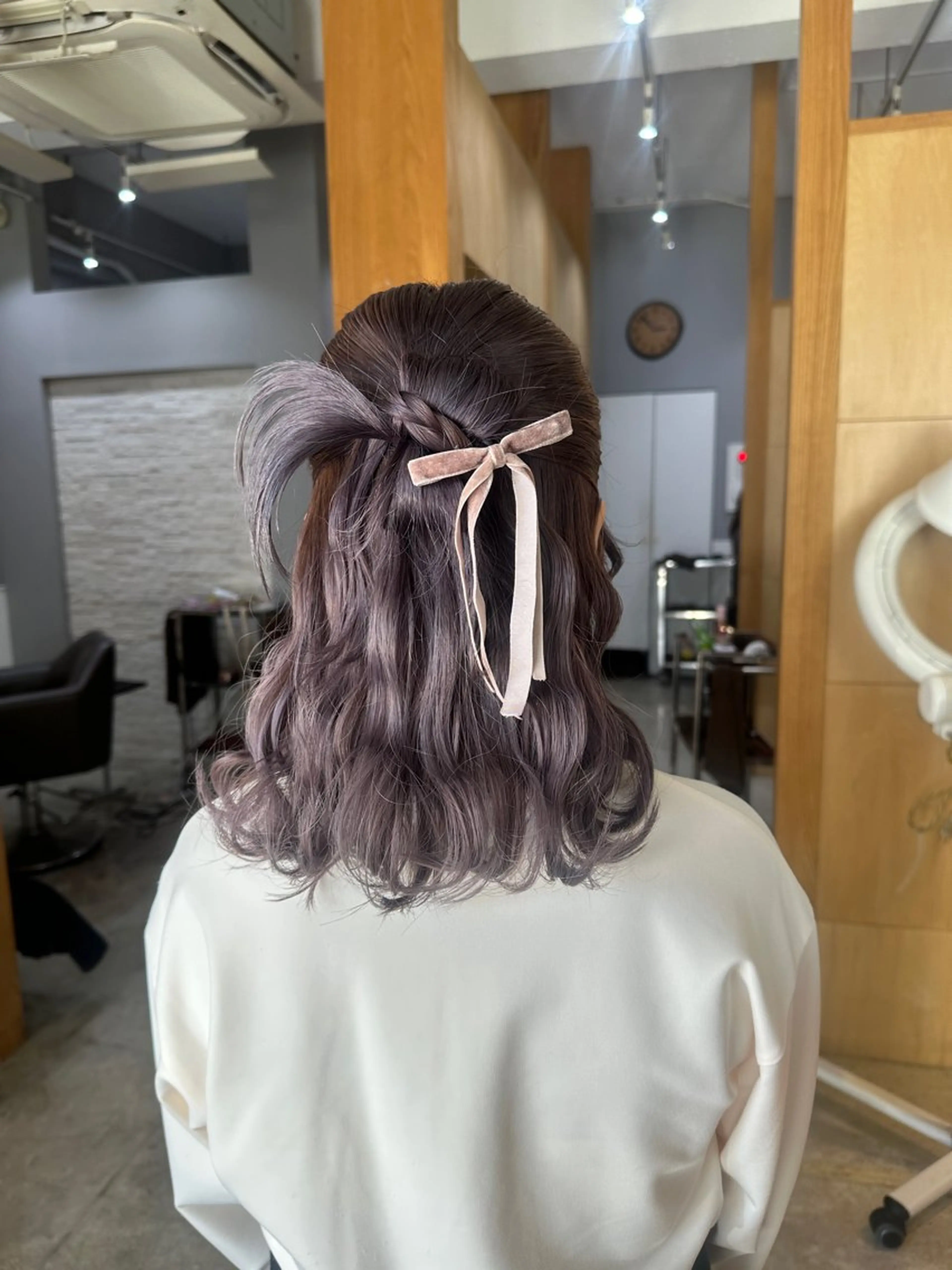 ミディアム ヘアセット miloc MOMOKAのヘアスタイル