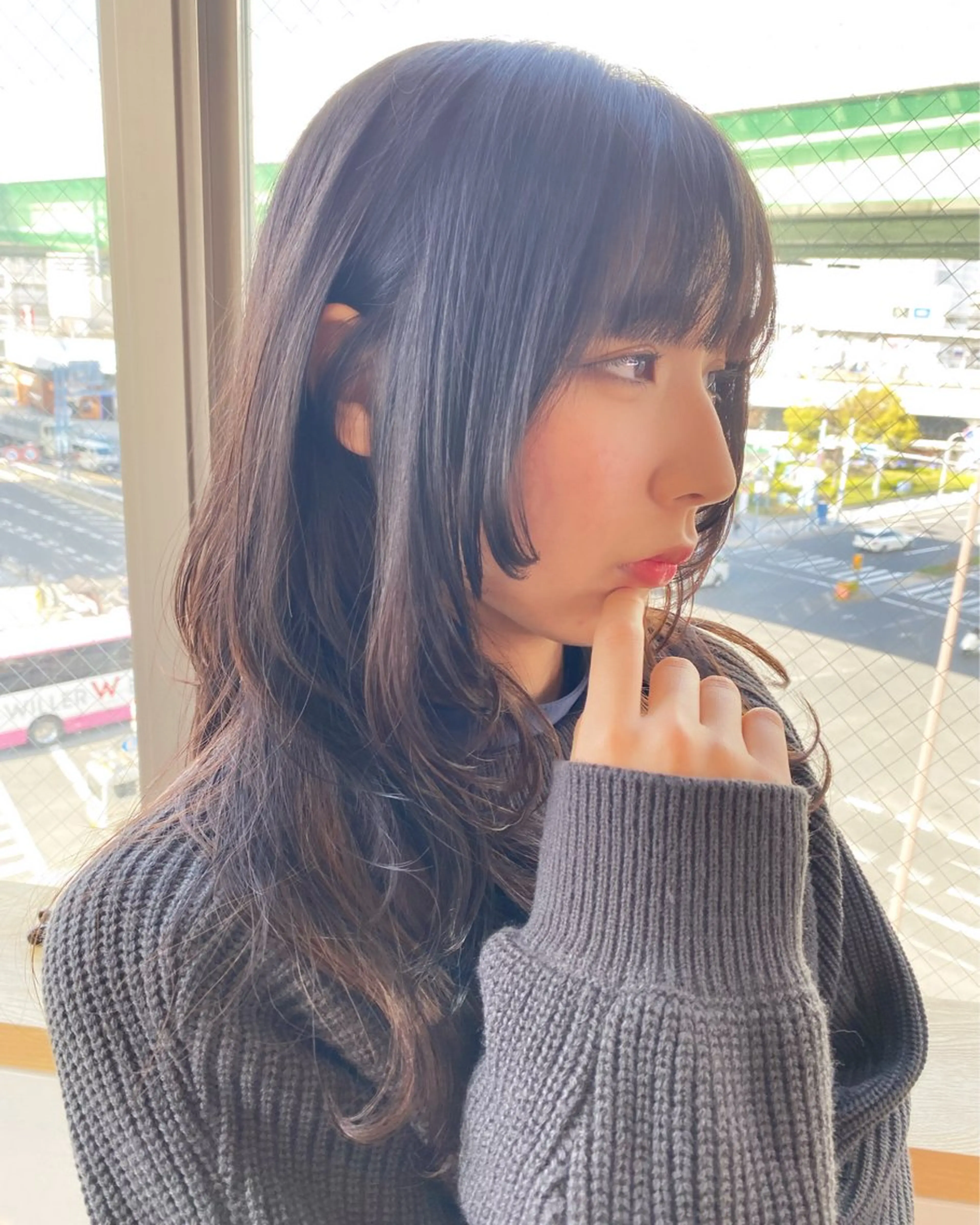 ロング ボブ くびれヘア 顔まわりレイヤー 顔周りカット ハッシュカット カット 大阪ウルフカット ハッシュカットのヘアスタイル