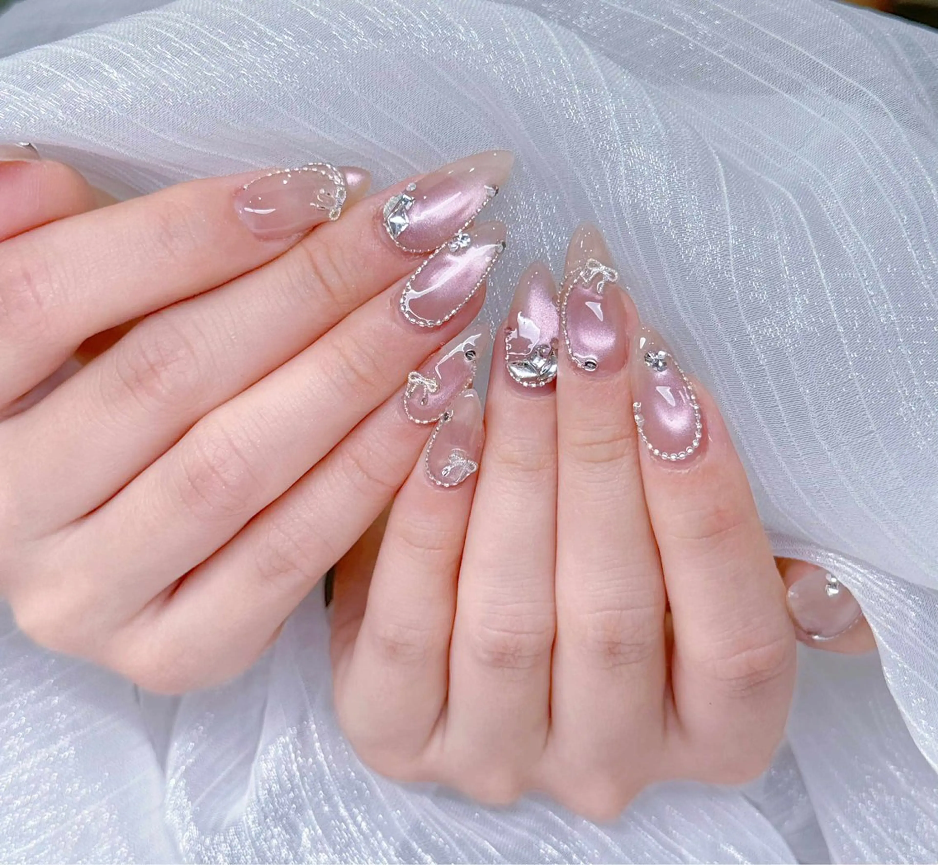 ネイル フレンチネイル マグネットネイル シンプルネイル ネイルチップ ハンドネイル NAILS 168 池袋西口駅前店のネイルデザイン