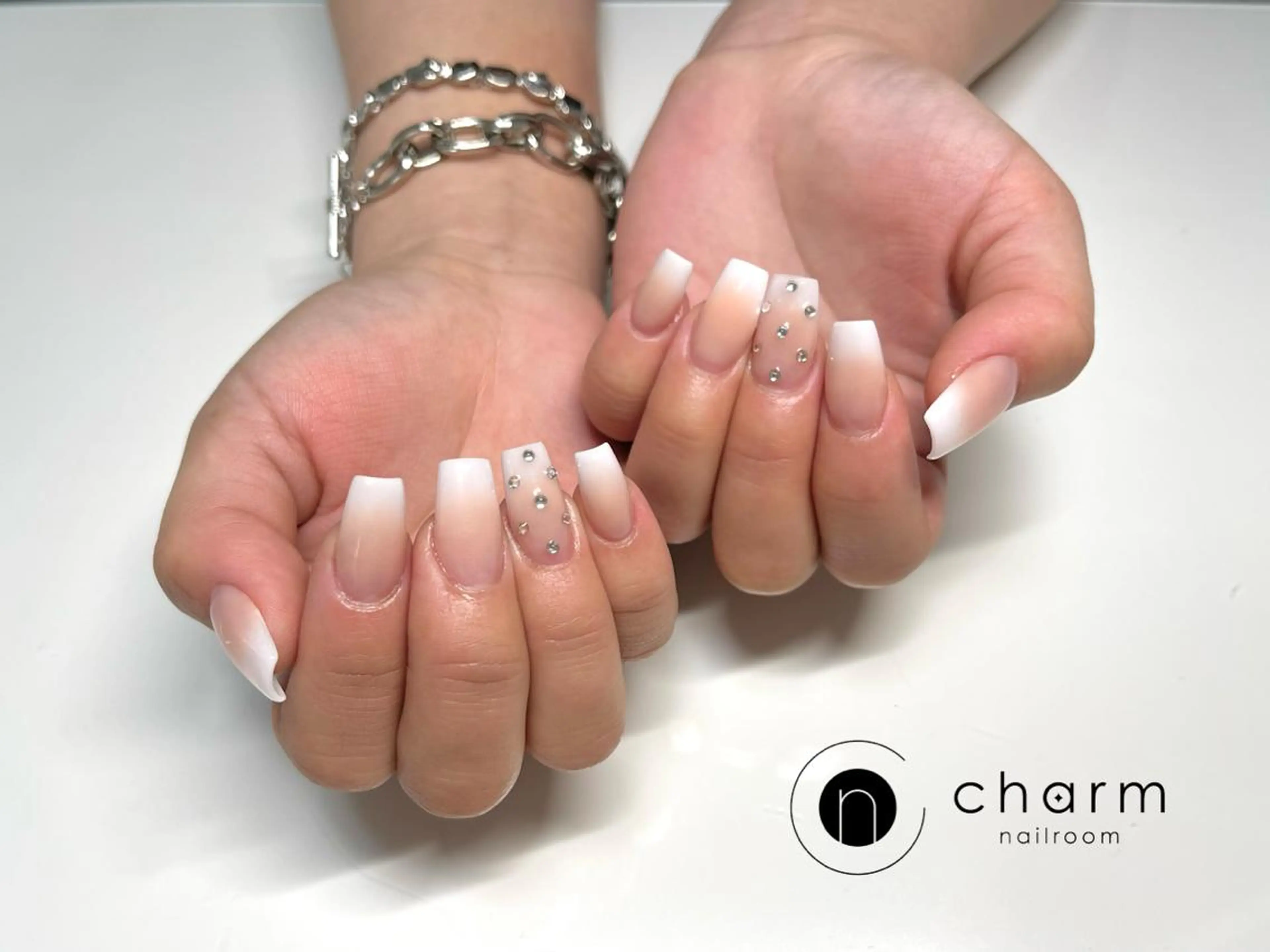 ネイル ハンドネイル nailroom  charm所属・ネイルルーム チャームのネイルデザイン