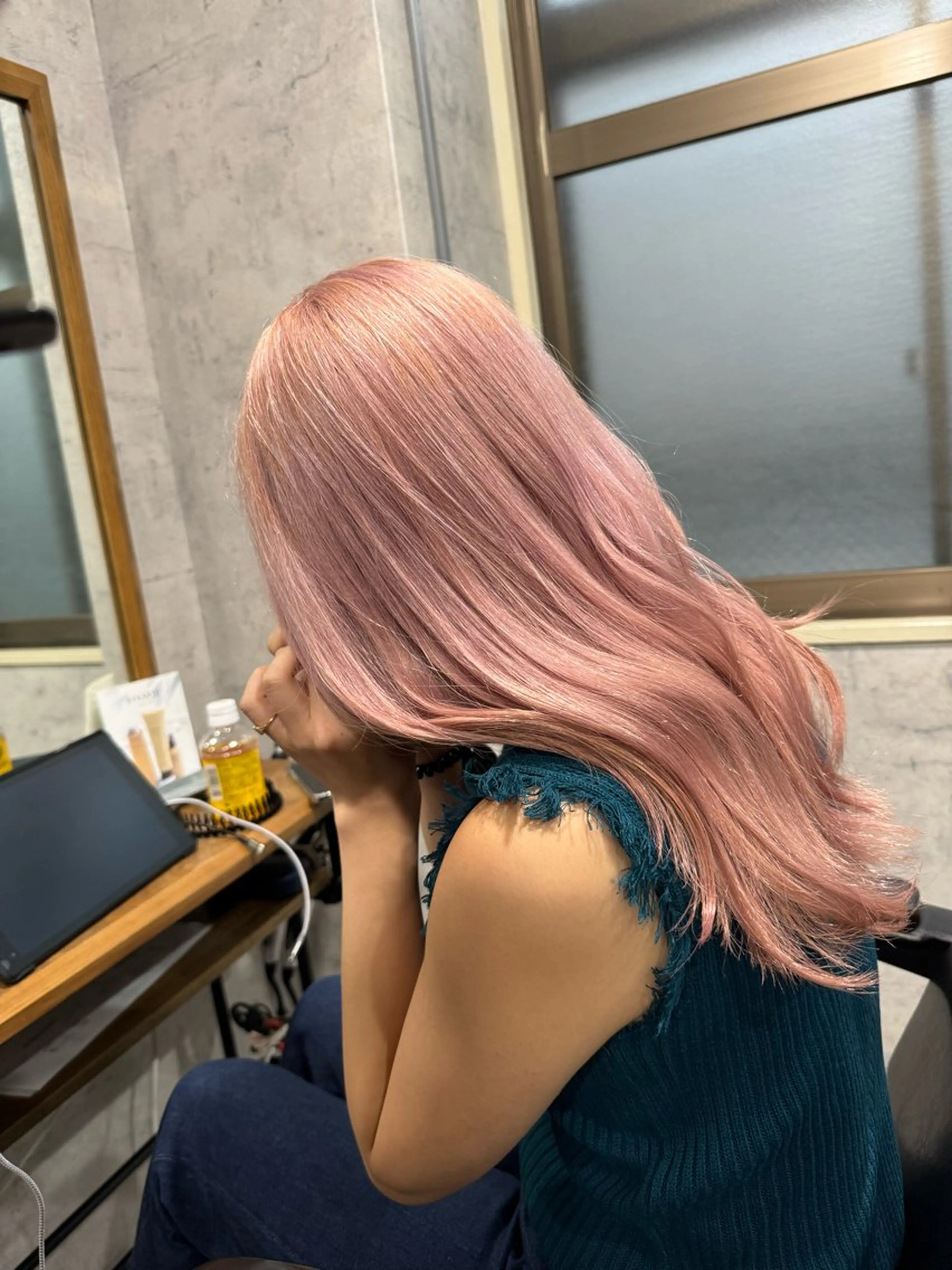 学生限定!カット+ハイトーンカラーの写真