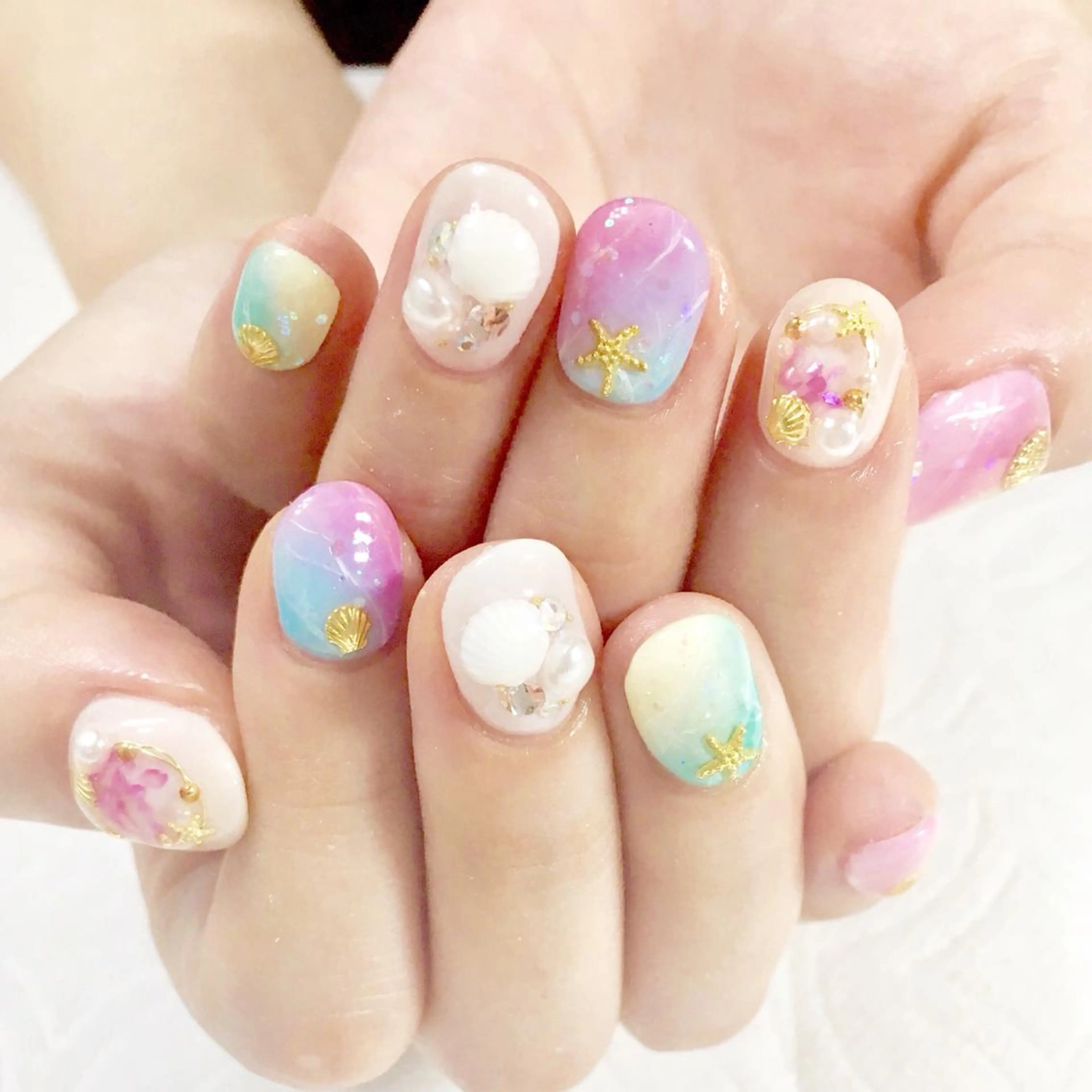 ネイル ハンドネイル nailsalonMIR所属・ネイルサロン ミールのネイルデザイン