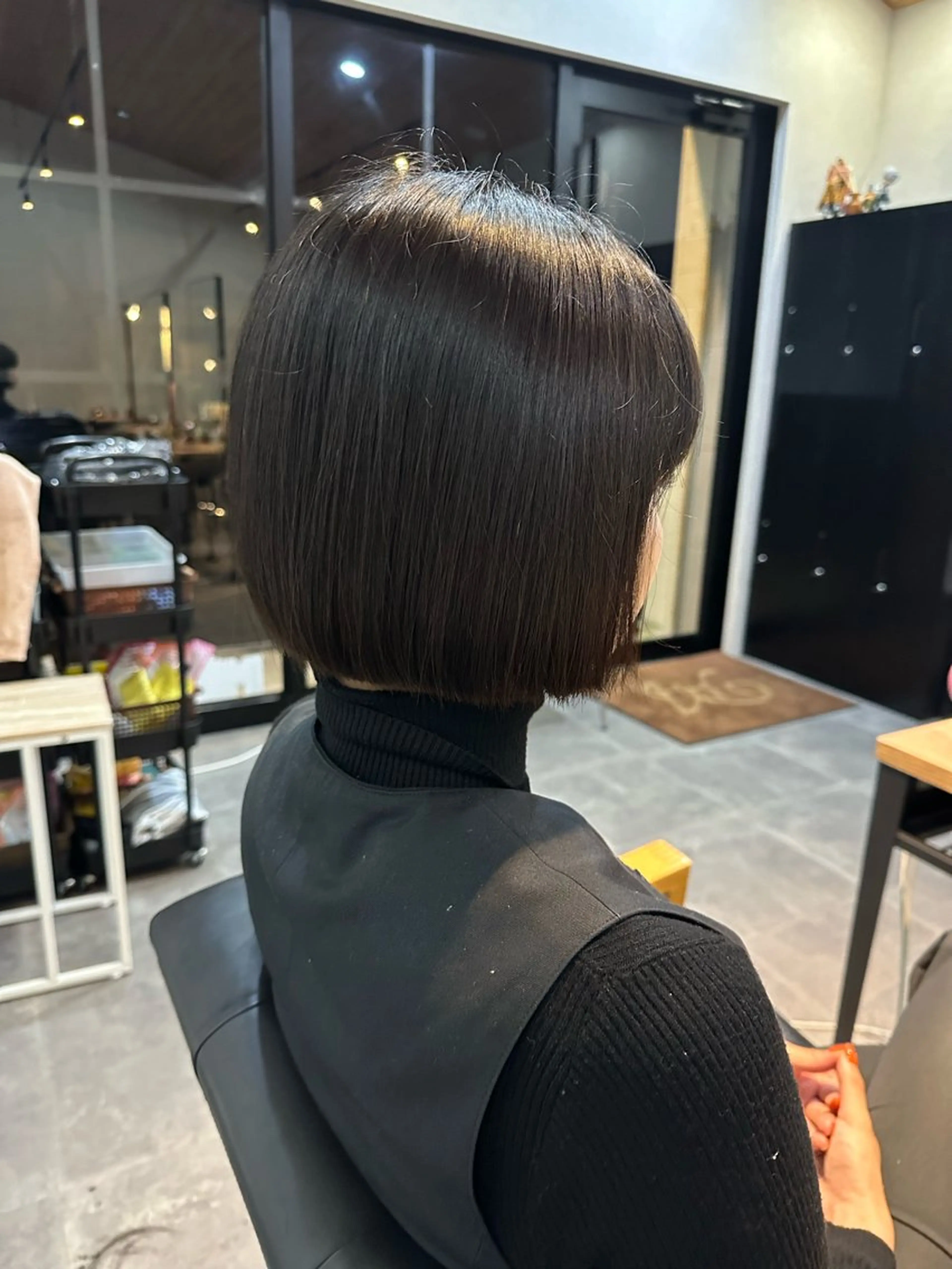 ショート 𝑭𝒖𝒌𝒂🩶 モテ髪×透明感カラーのヘアスタイル