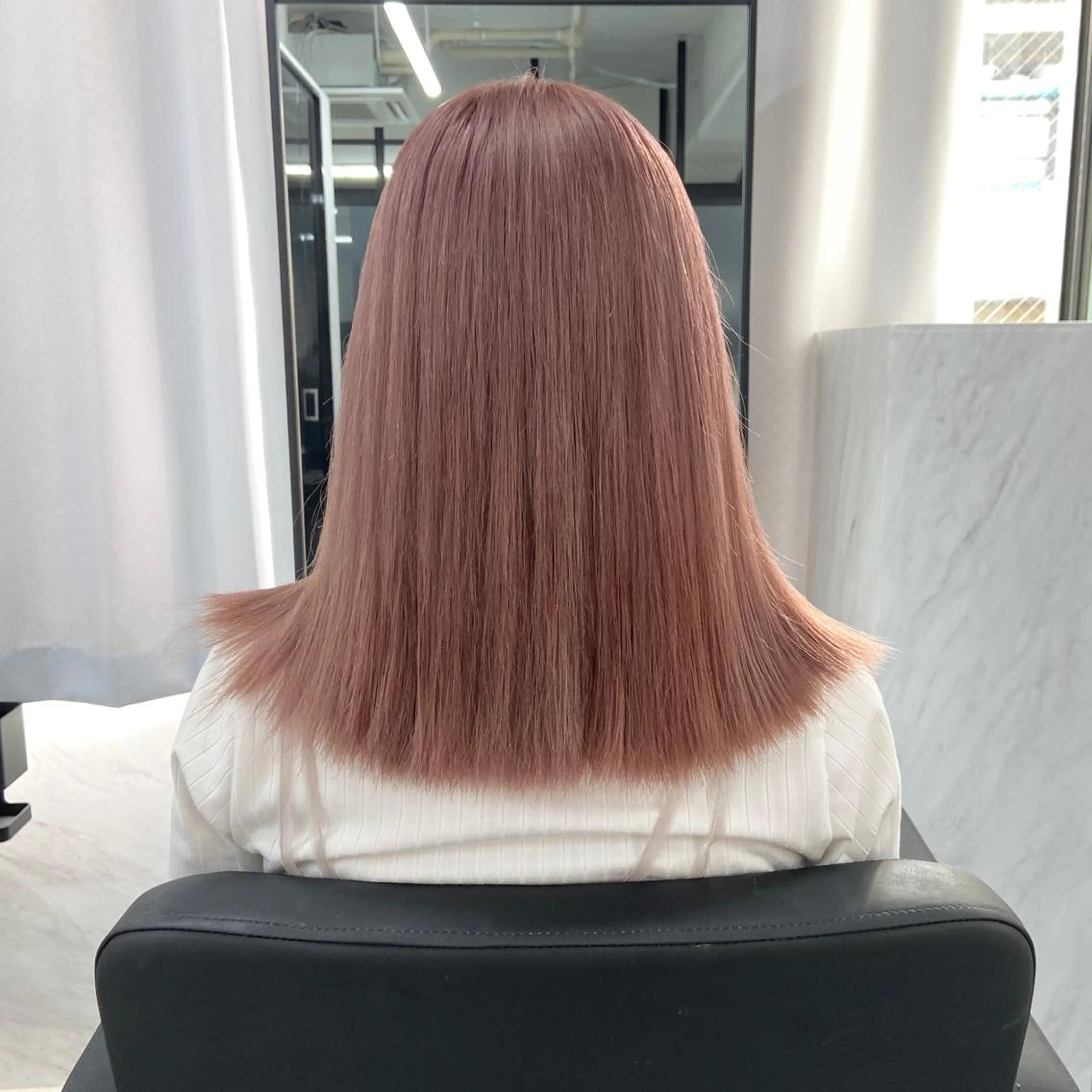ミディアム カラー ハイトーンカラー ヘアカラー トリートメント ミルボンAujua認定サロン Ria  OSAKA 梅田所属・メンズ、エクステ特化 Ryuのヘアスタイル