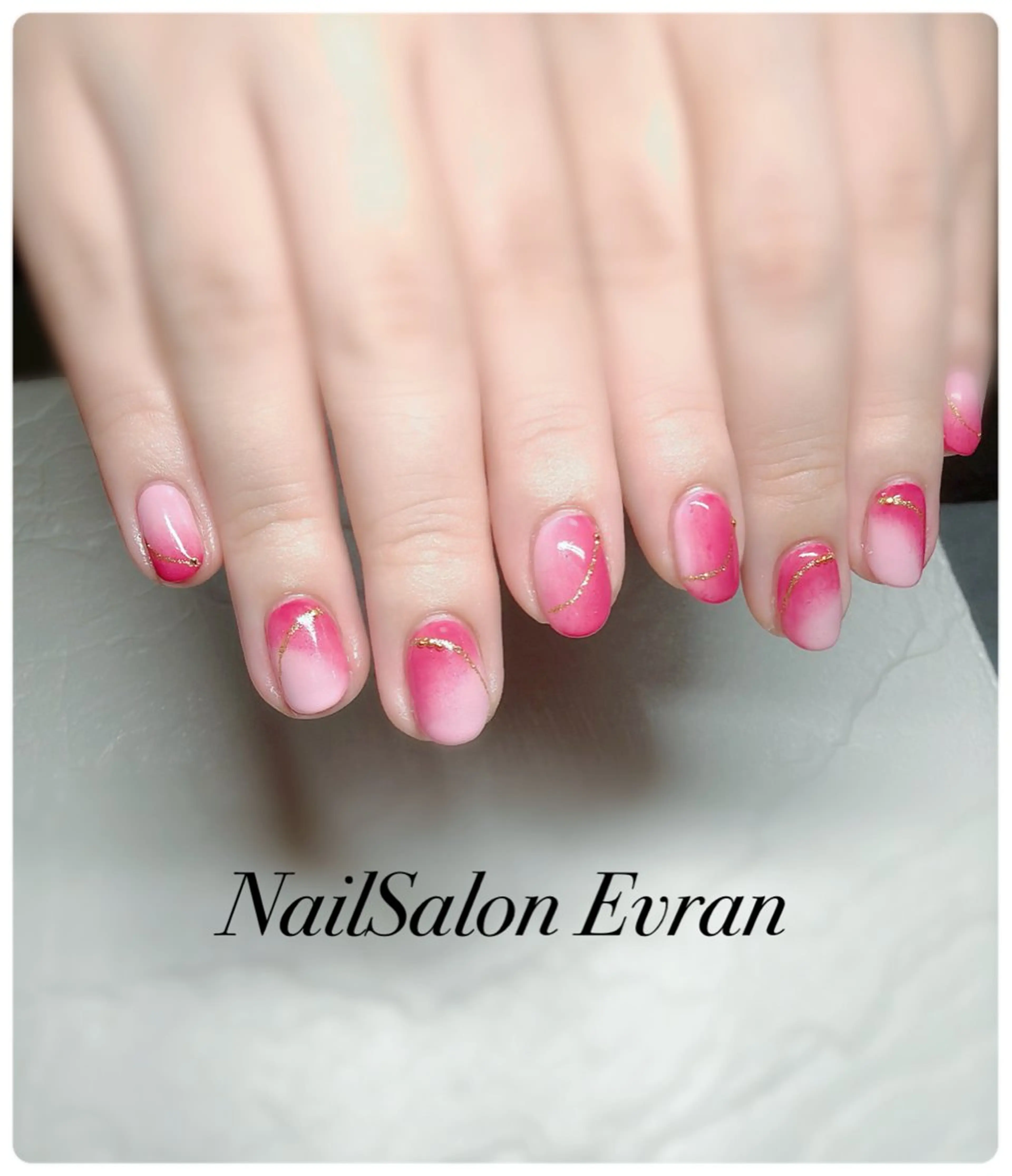 ネイル アートネイル フレンチネイル マグネットネイル 持ち込み ニュアンスネイル ハンドネイル Nail salon Evranのネイルデザイン