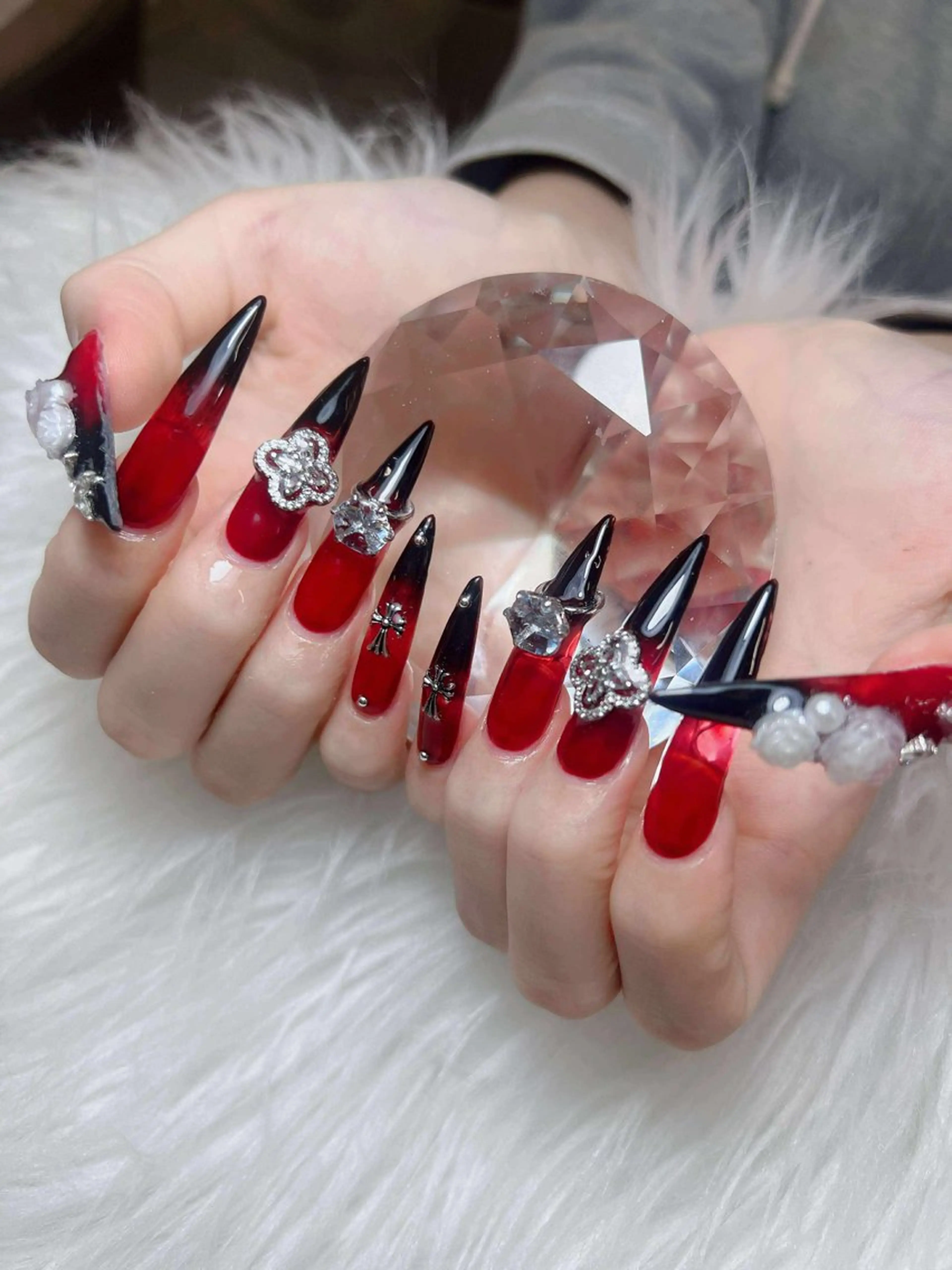 ネイル オーロラネイル チークネイル フットネイル フレンチネイル 韓国ネイル ハンドネイル Lumi Nail 新大久保3‘のネイルデザイン