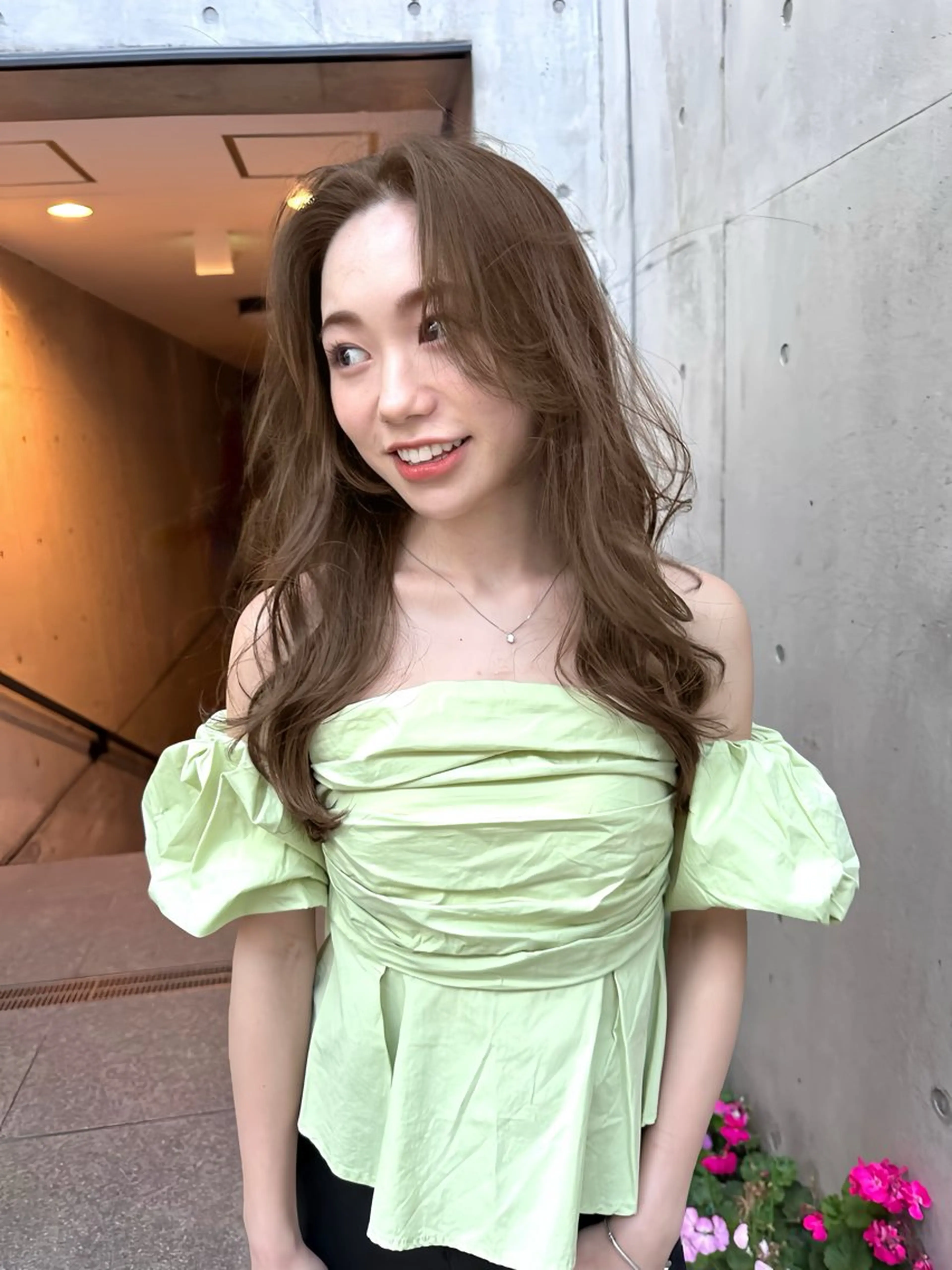 ロング カラー カット ヘアカラー トリートメント ヘアセット IVE所属・ブリーチなし🤍 渋谷／原島杏奈のヘアスタイル