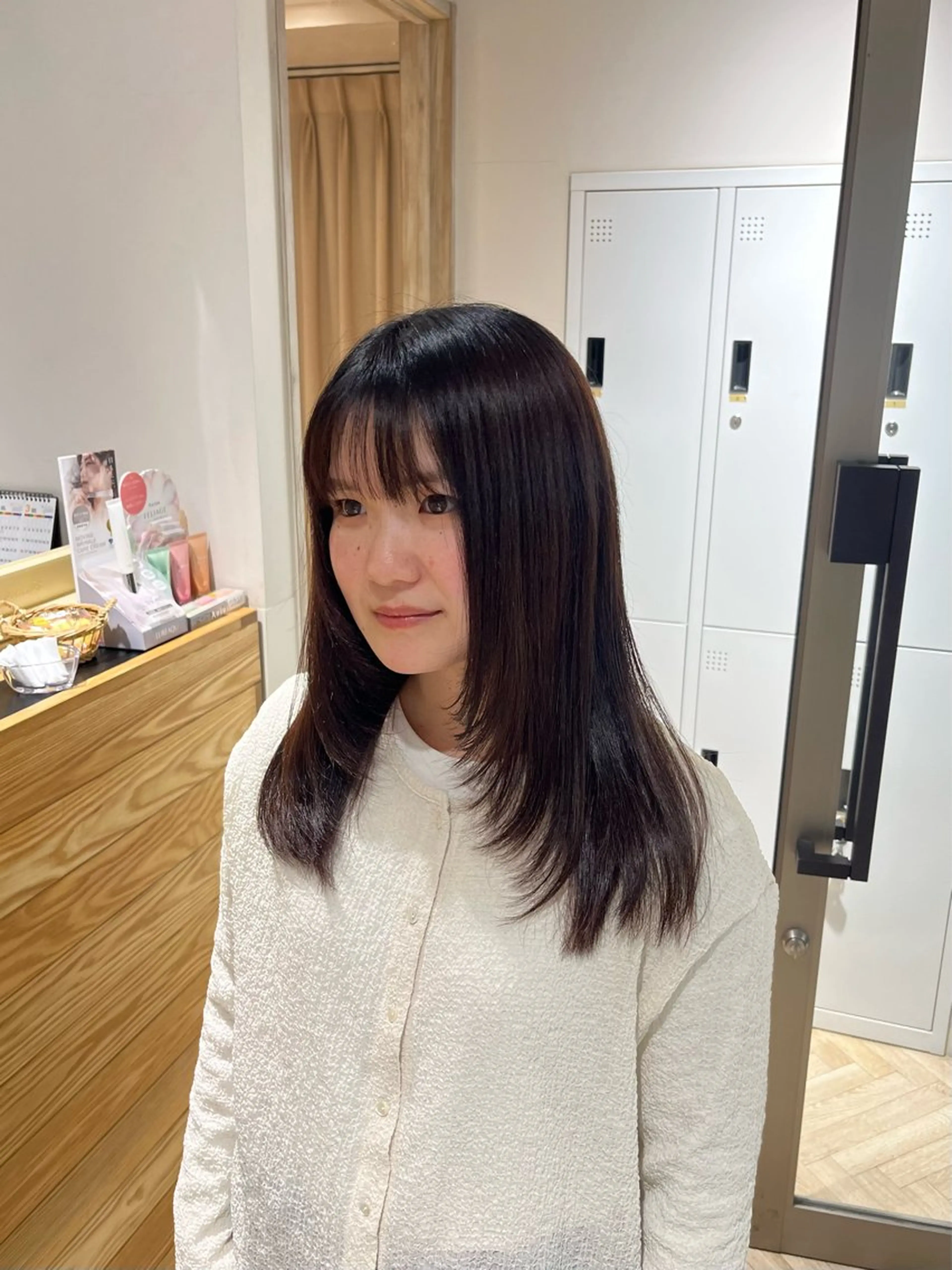 ミディアム カット トリートメント ᴛᴏᴍᴏᴋᴀ / ᴄʜᴇʀɪのヘアスタイル