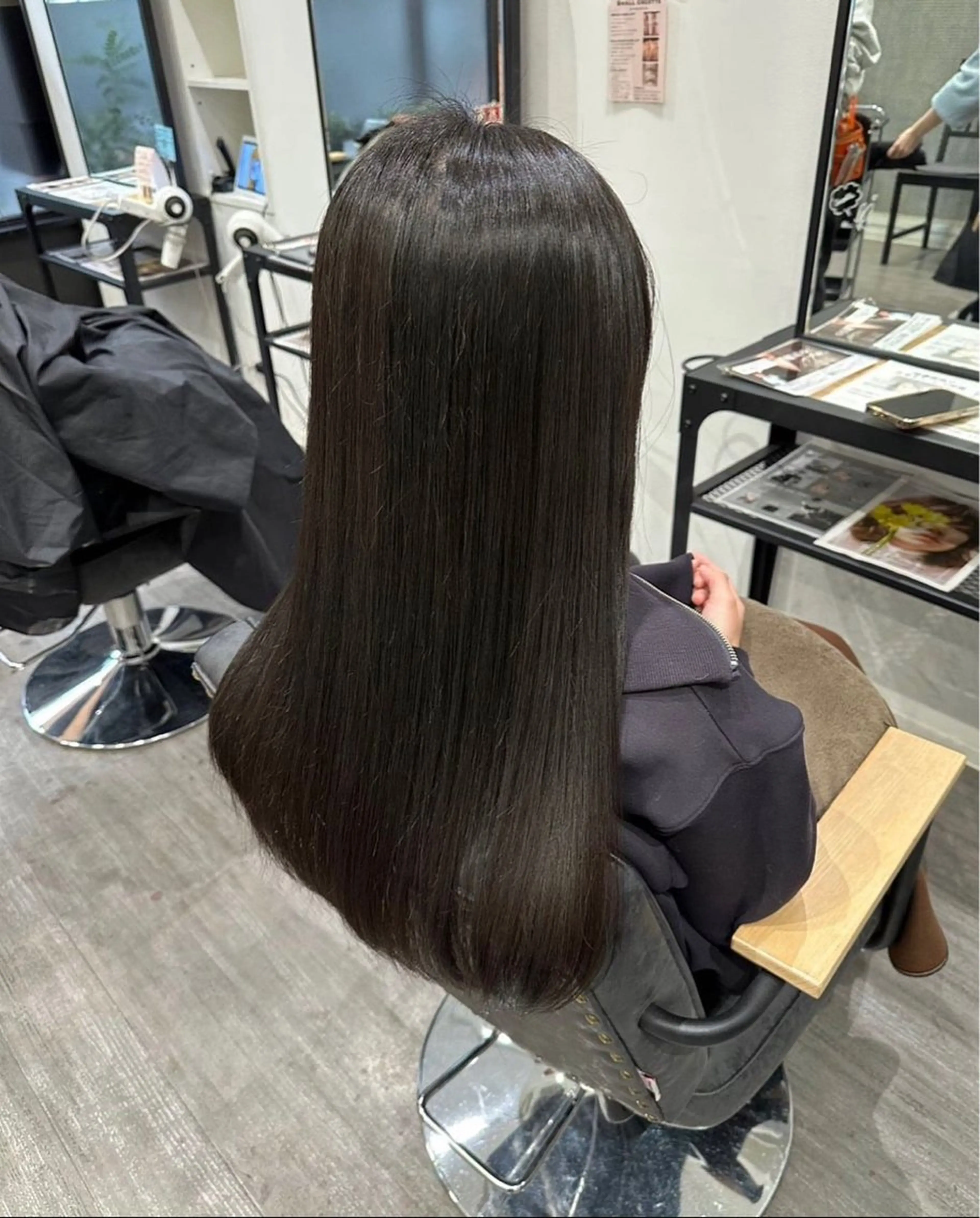 カラー ヘアカラー 艶髪🥣透明感カラー 🫧前田奈津実のヘアスタイル