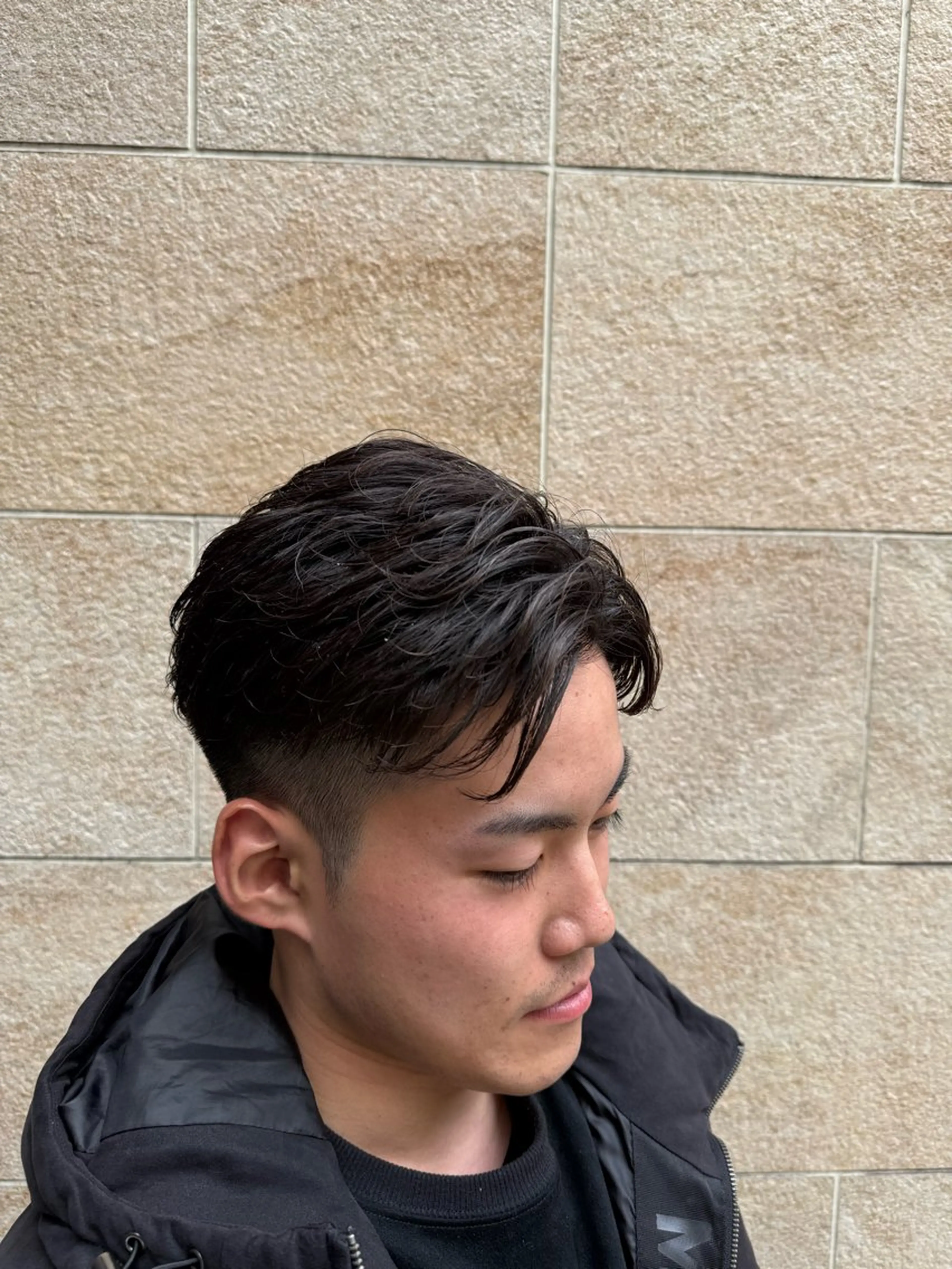 ショート パーマ メンズ ビジネス センターパート デート カット パーマ メンズカット、パーマ 特化美容師/高田のヘアスタイル