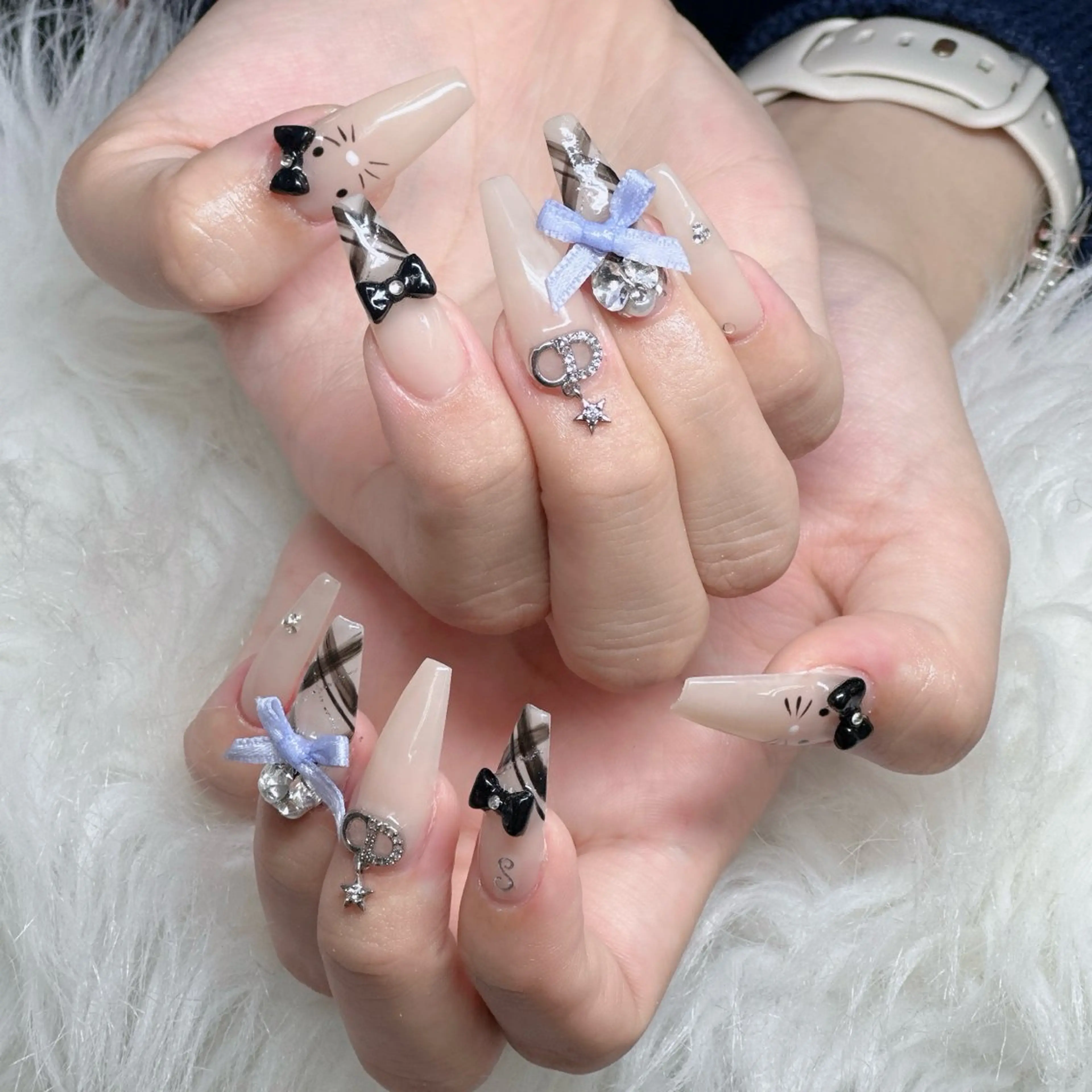 ネイル ロングネイル マグネットネイル リボン 夏ネイル スーパーロングネイル ハンドネイル Hani Nail XUKAのネイルデザイン