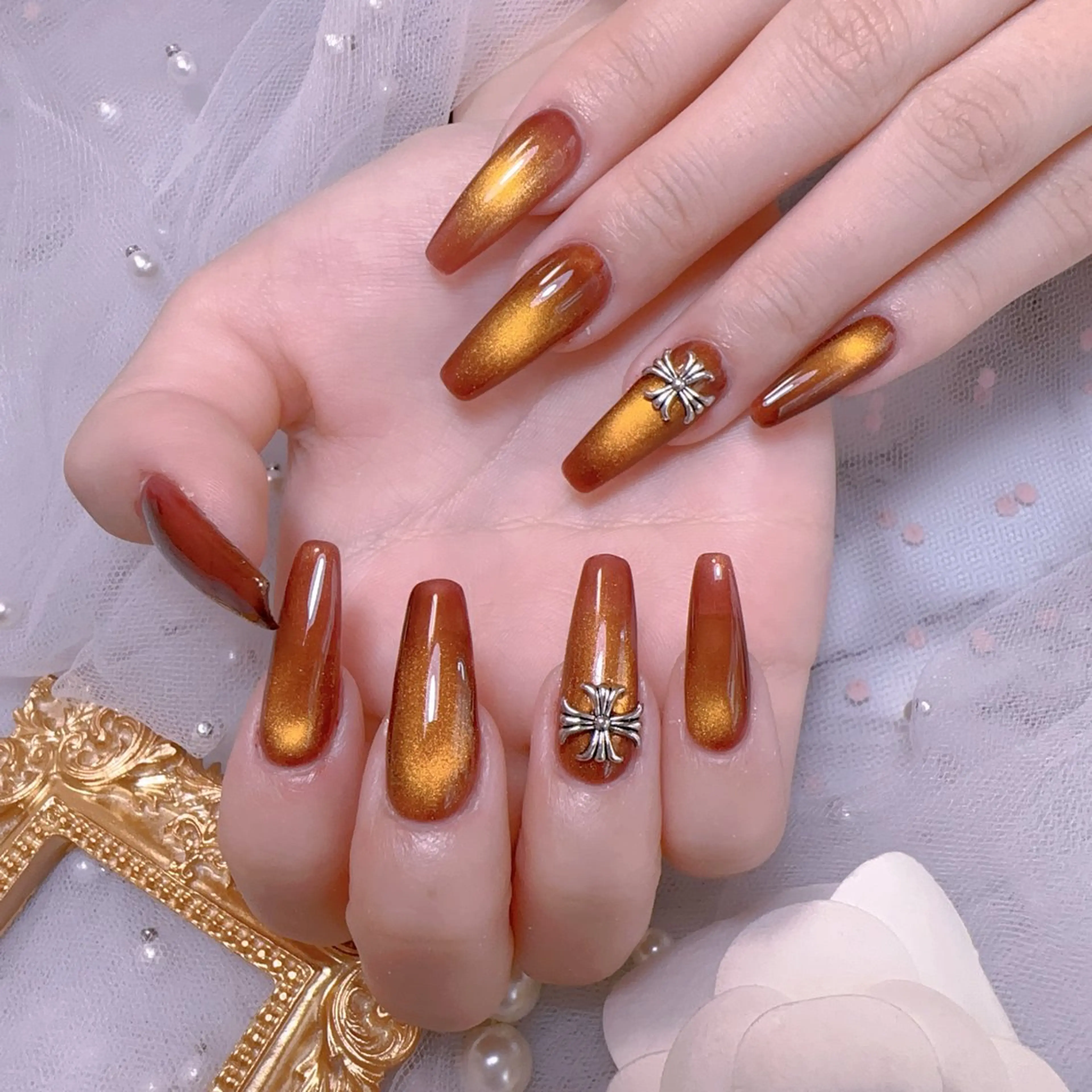 ネイル オーロラネイル フットネイル 韓国ネイル ラメ(グリッター) ラメグラデーション ハンドネイル Belle nail salon 新小岩のネイルデザイン