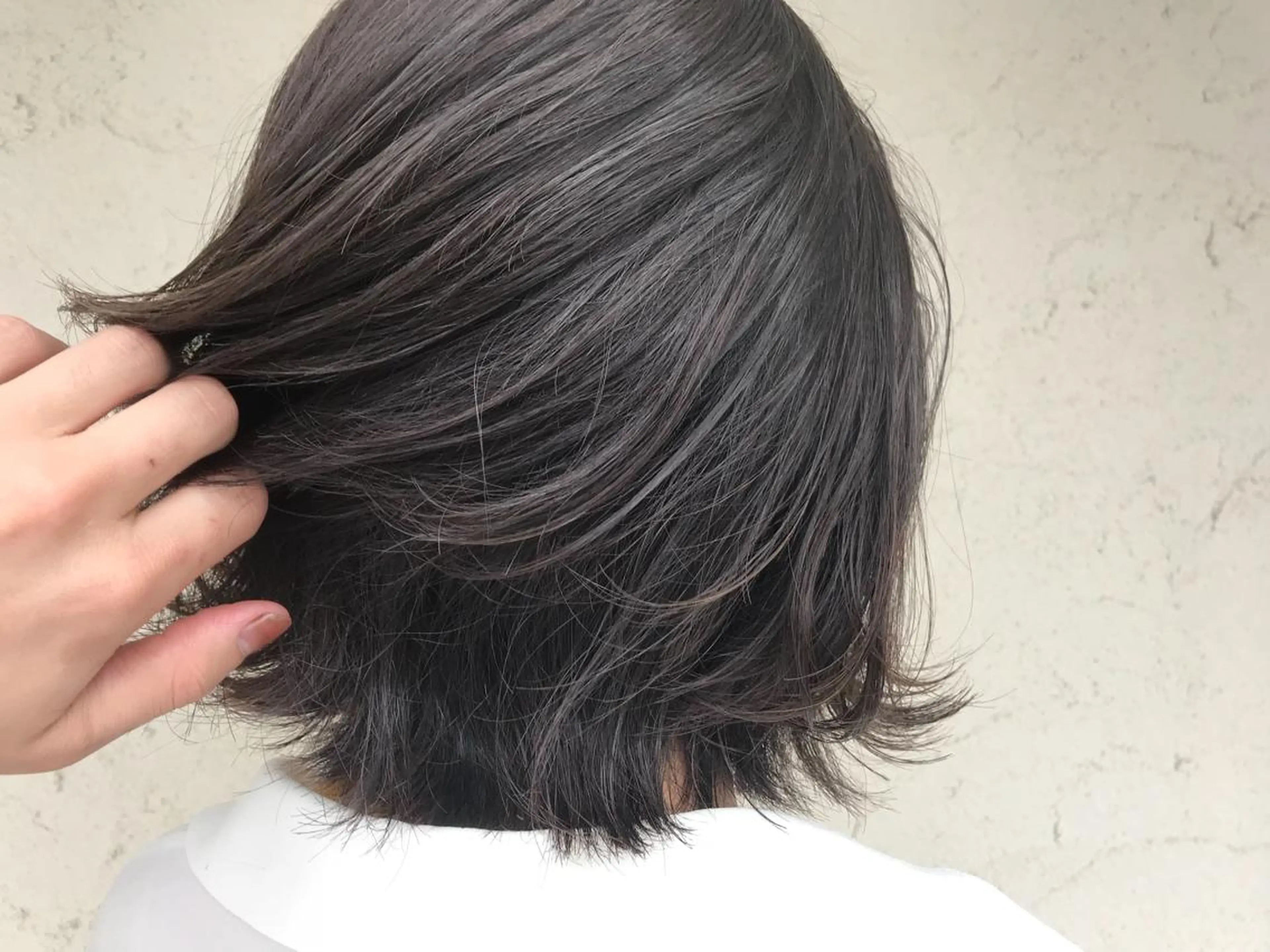 ショート カラー ボブレイヤー ハイライトカラー イルミナカラー ボブ ハイライト ヘアカラー トリートメント ヘアセット 艶髪育成サロン 京橋　shinのヘアスタイル