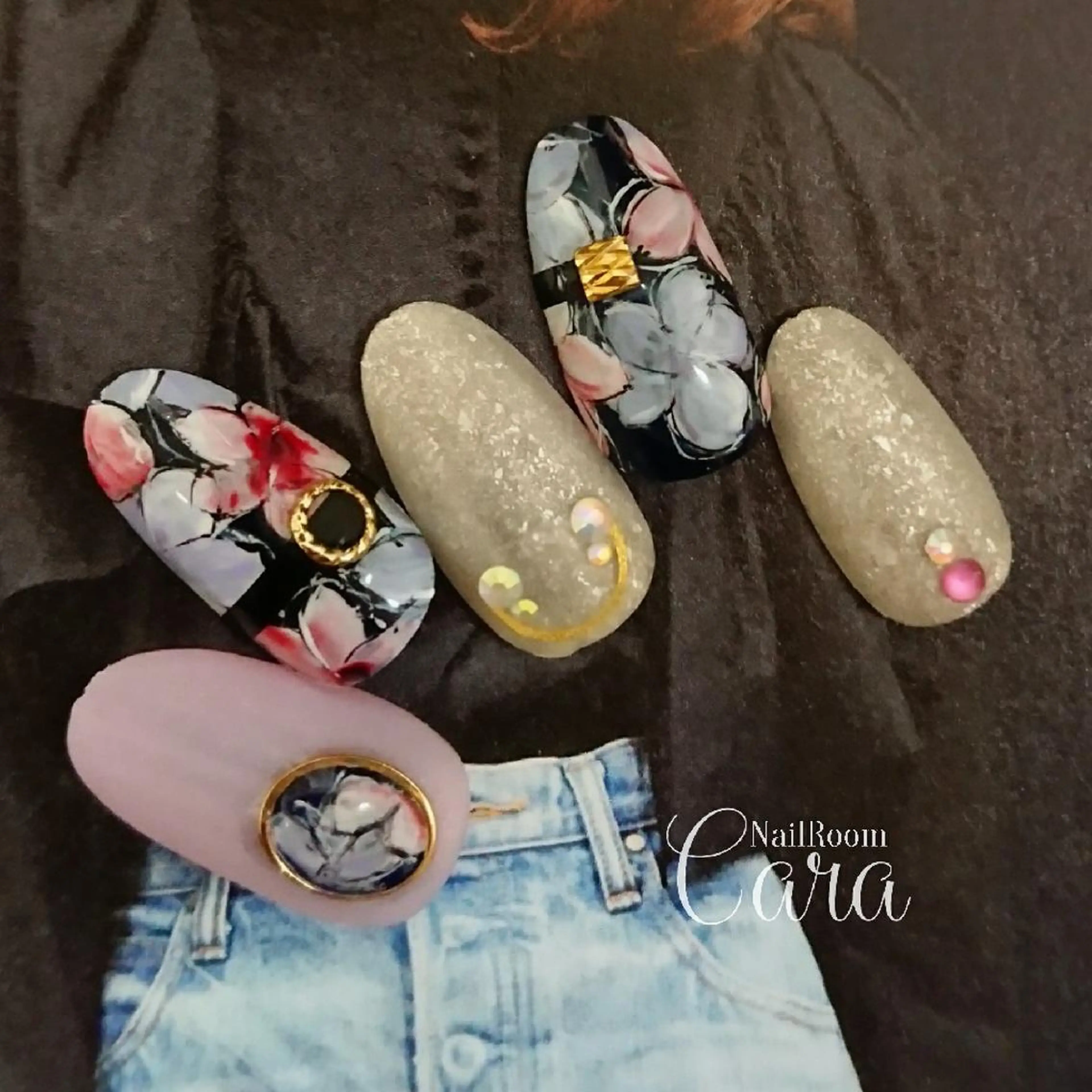 ネイル instinkt_ Mio Mizunoのネイルデザイン