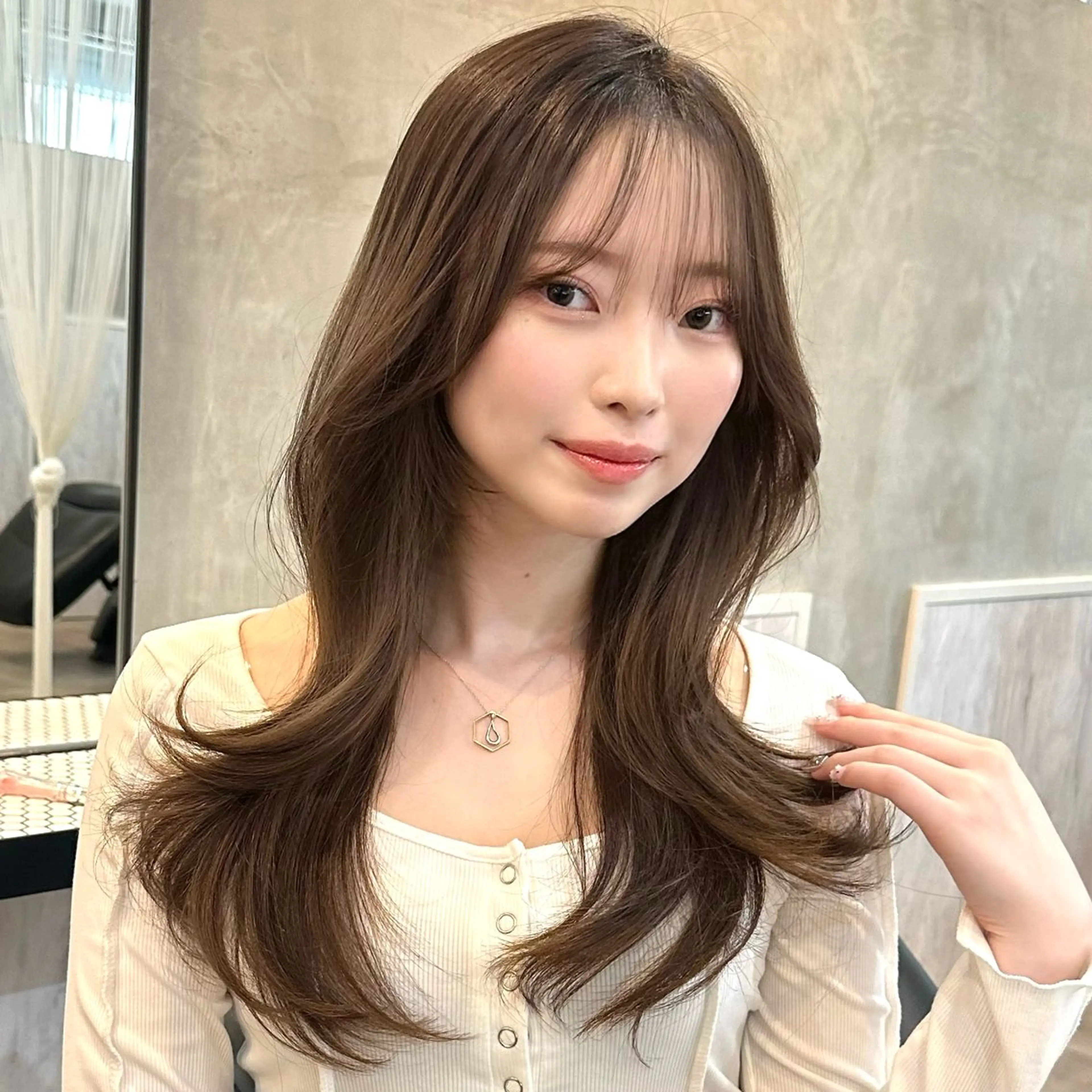 ロング カット ヘアカラー トリートメント 🌹ハッシュカット、 レイヤー韓国ヘア🌹のヘアスタイル