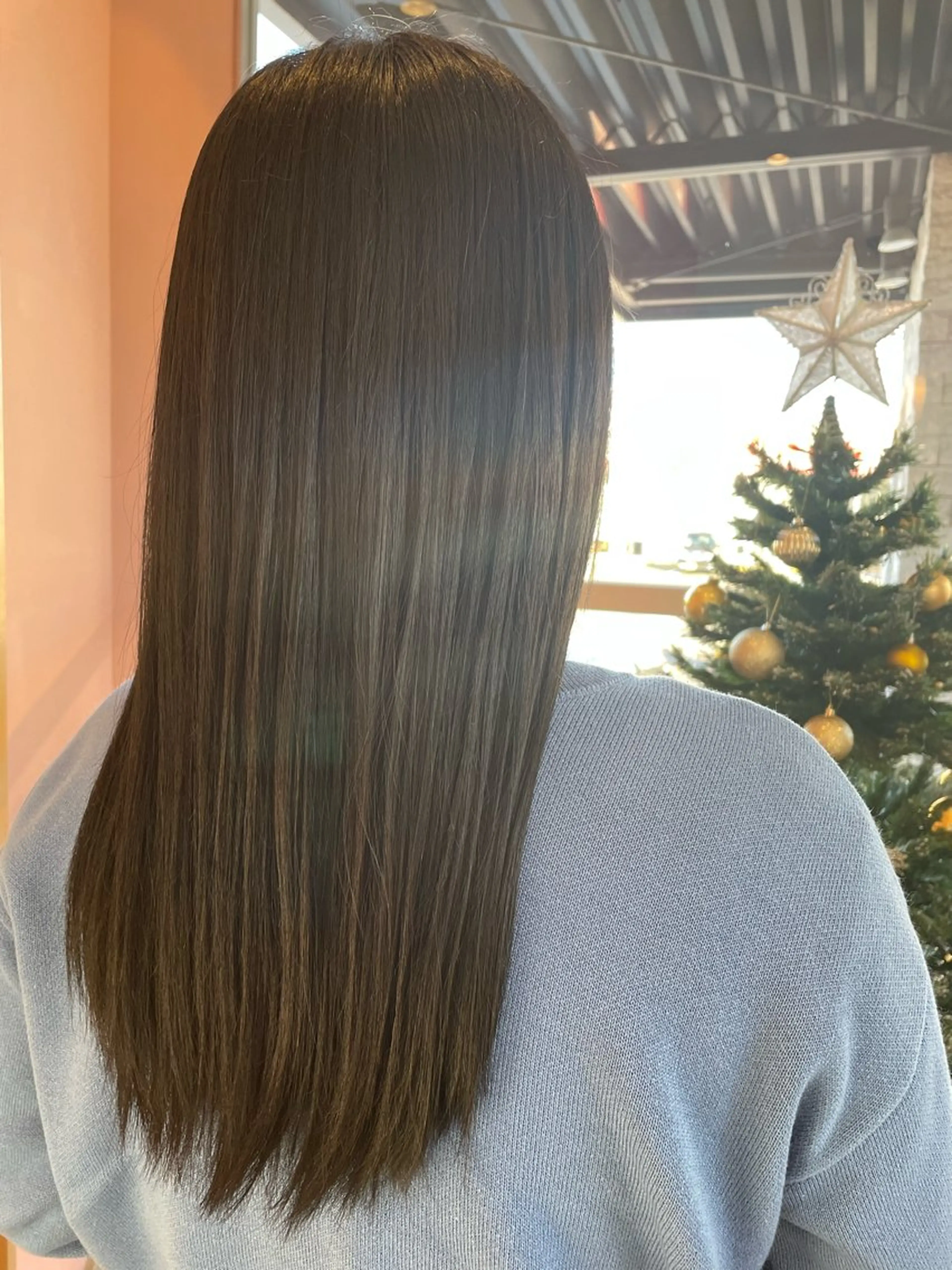 セミロング アッシュ トリートメント 河合 菜摘のヘアスタイル