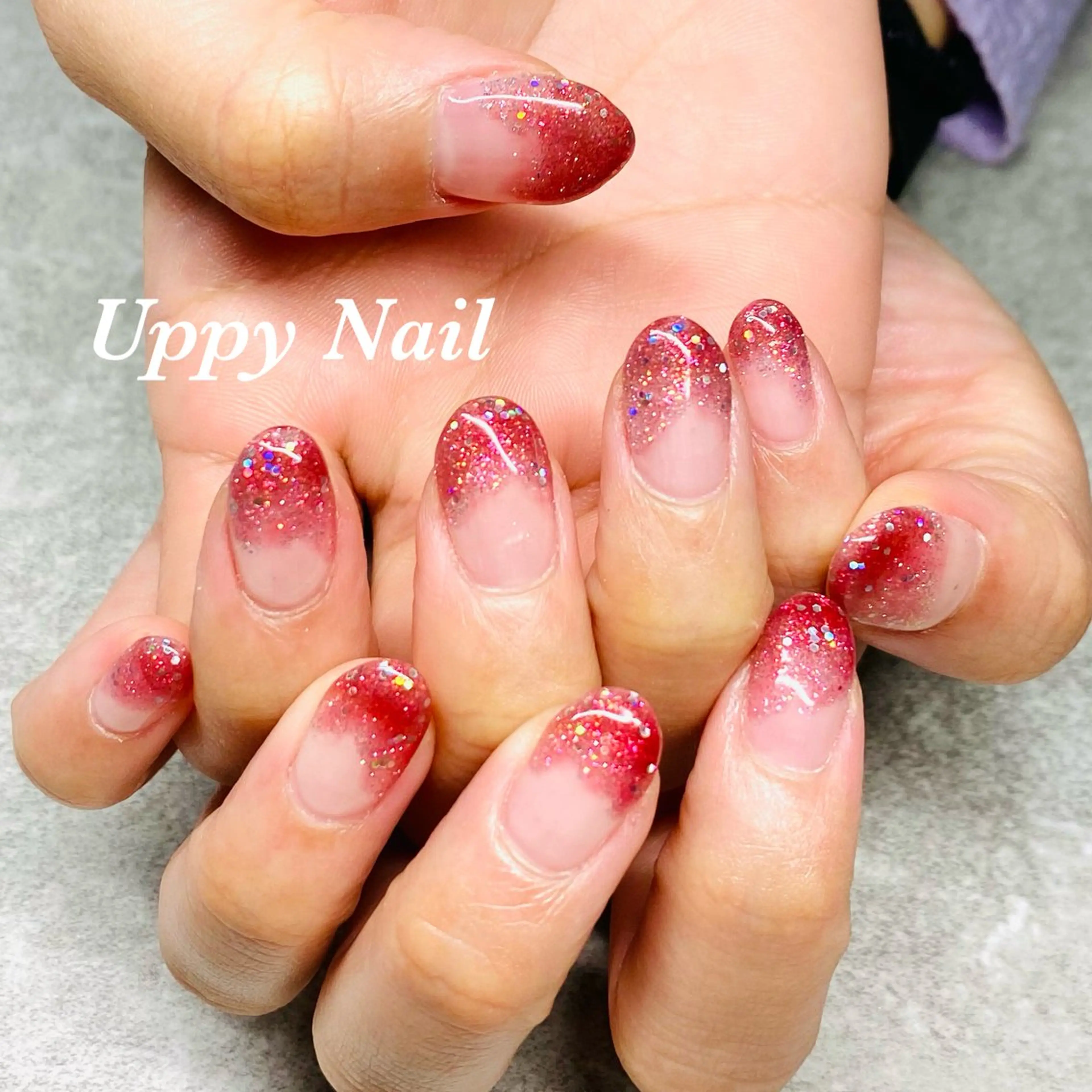ネイル ラメ(グリッター) 持ち込み 赤色 ホワイト ハンドネイル Uppy Nail ukyoのネイルデザイン
