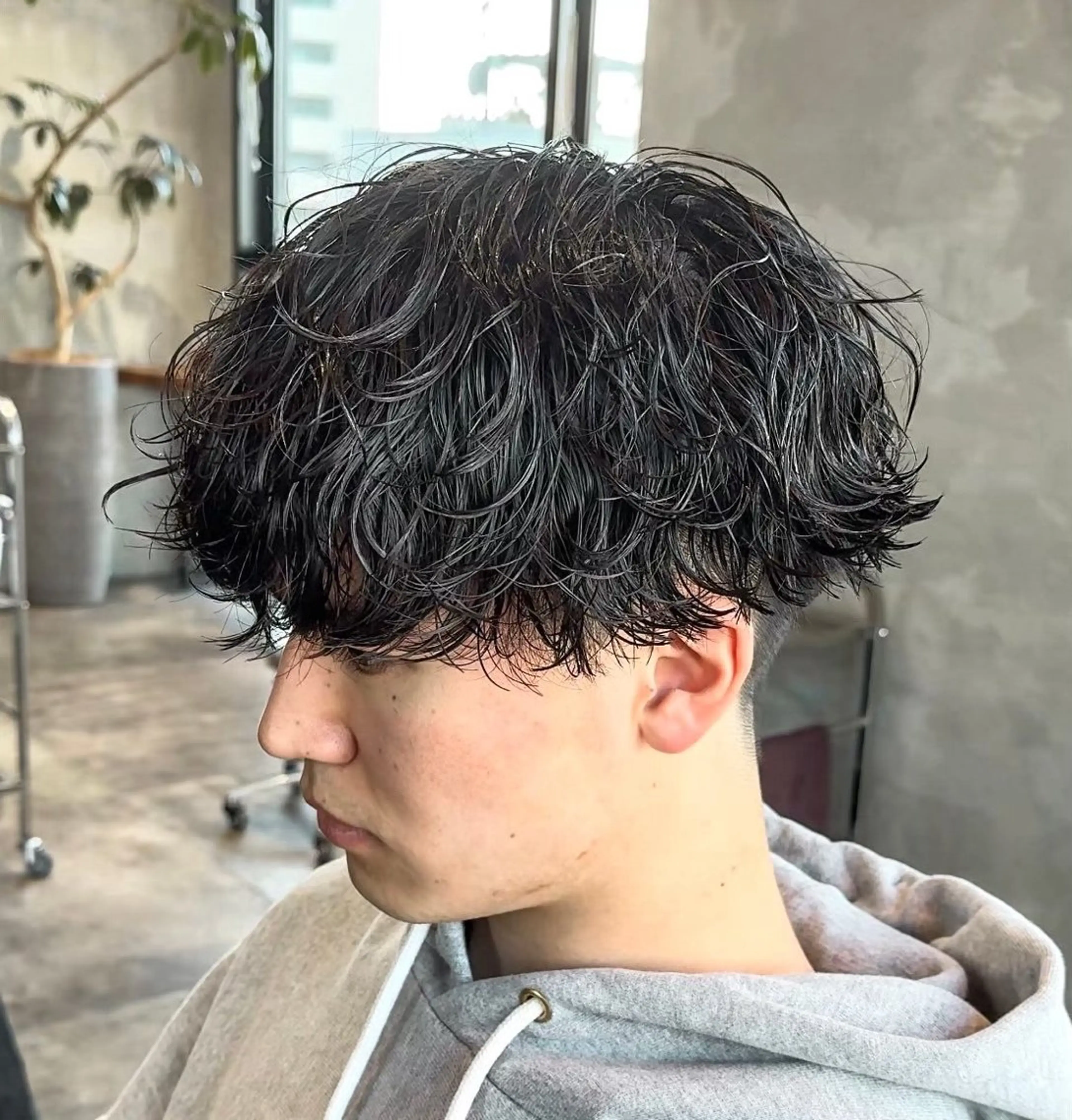 パーマ メンズ メンズパーマ 波巻きパーマ メンズサロンU所属・ブリーチ/パーマ特化 片平和寿のヘアスタイル