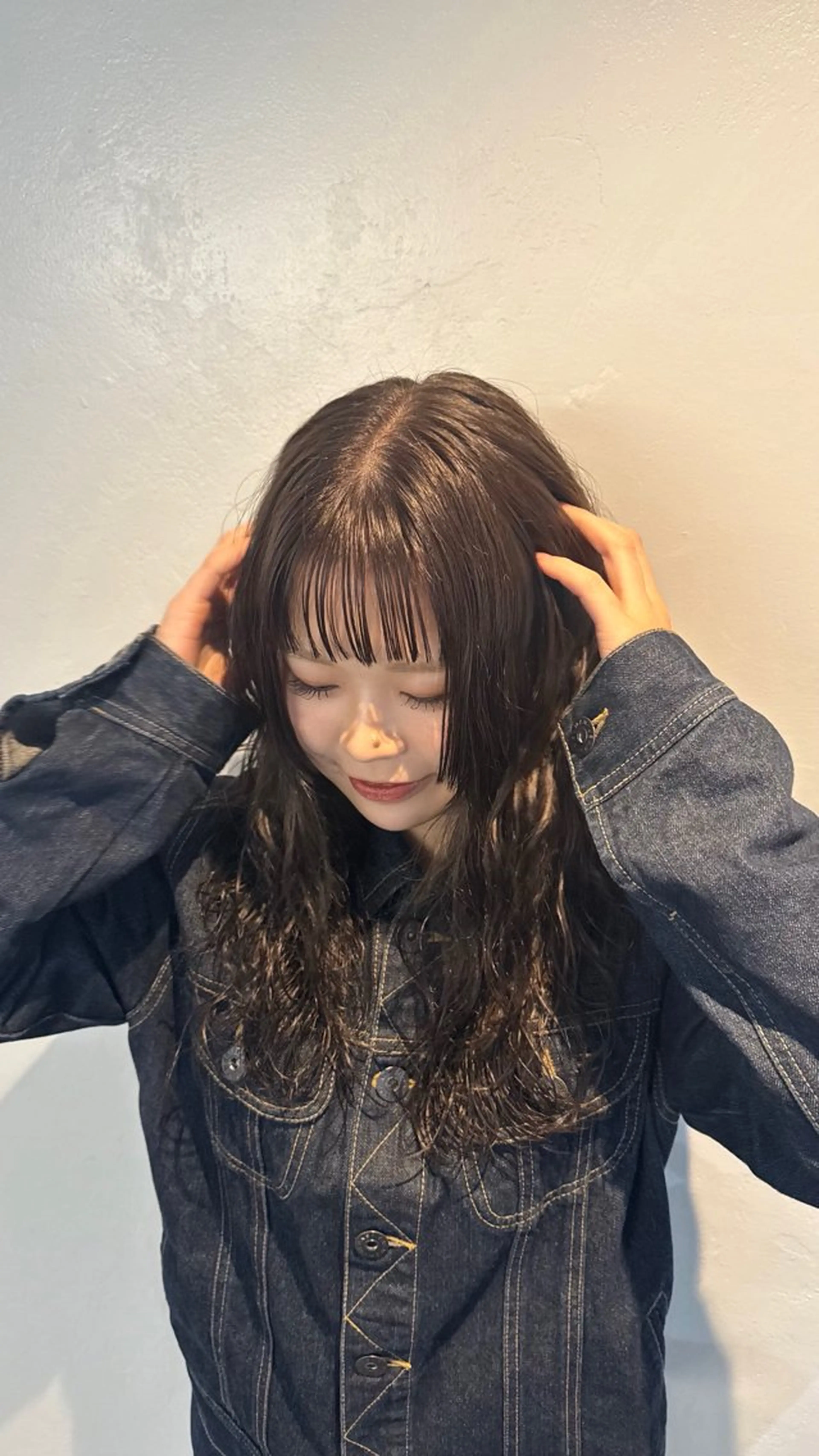 ロング カラー ベージュカラー オリーブベージュ ヒグチ マユのヘアスタイル
