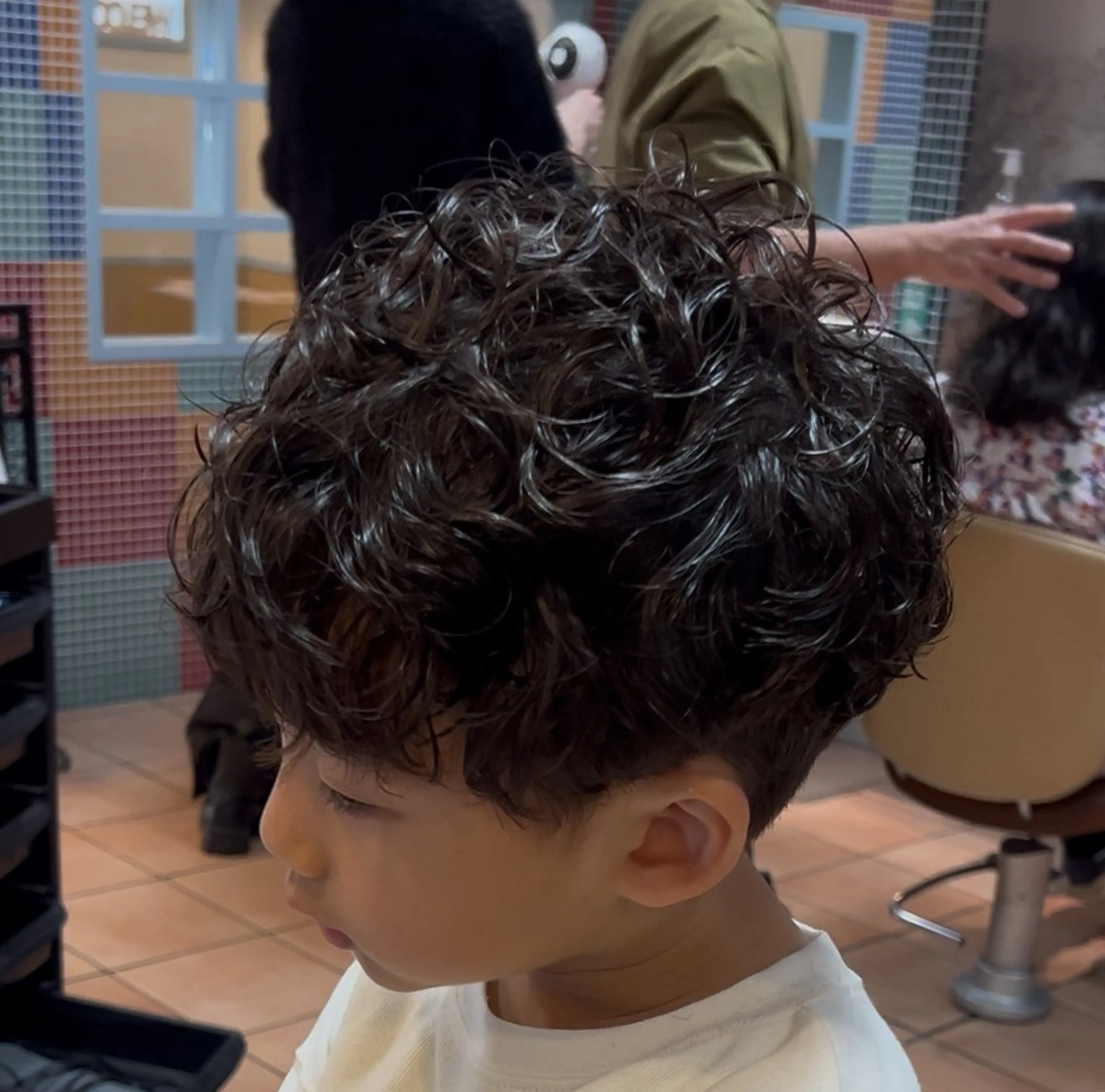 ショート パーマ メンズ カット パーマ 朝5分でキマる 村上陸のヘアスタイル