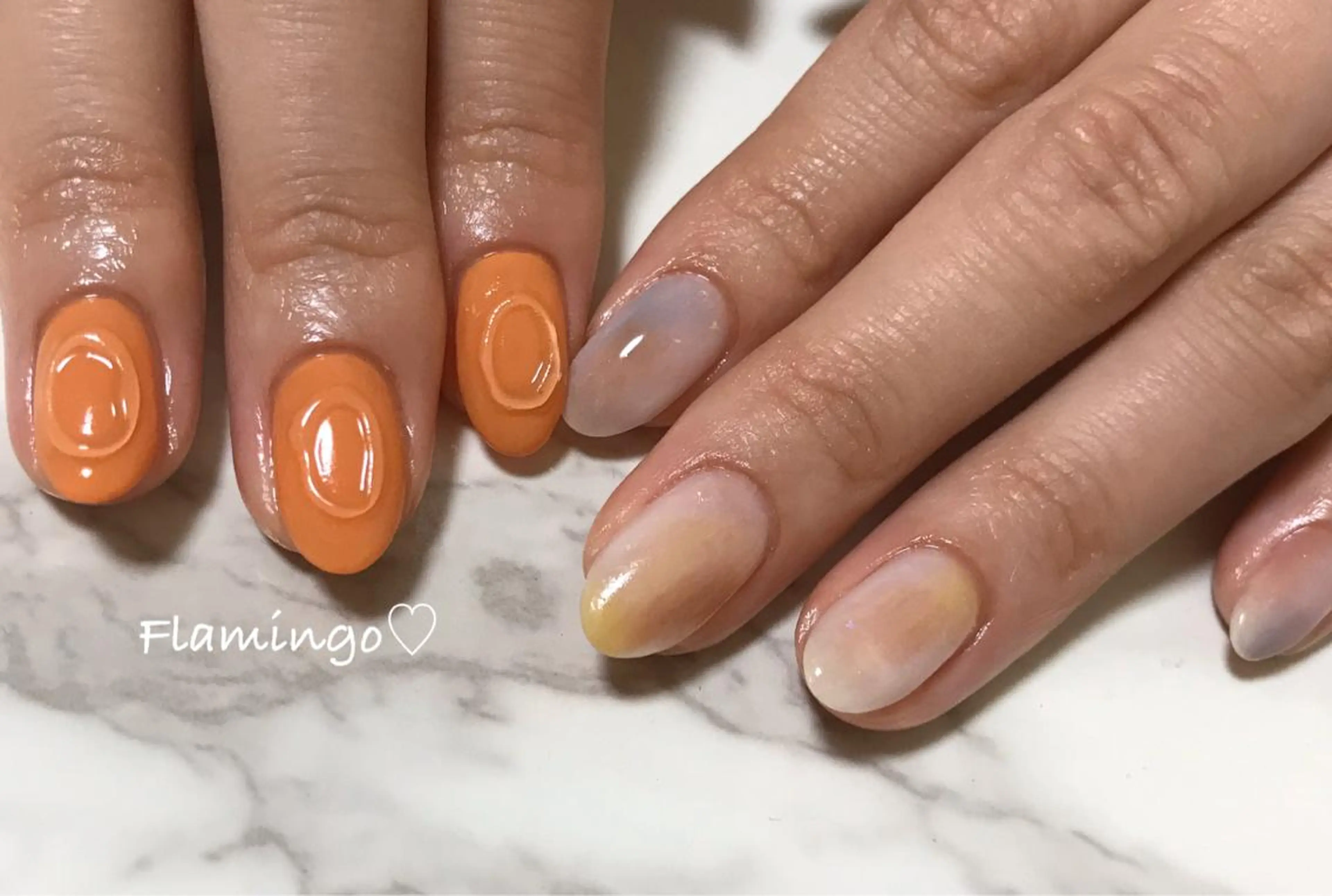 ネイル ニュアンスネイル ワンカラーネイル オレンジ 春ネイル 40代からの爪を守る ×ケア重視サロン♡のネイルデザイン