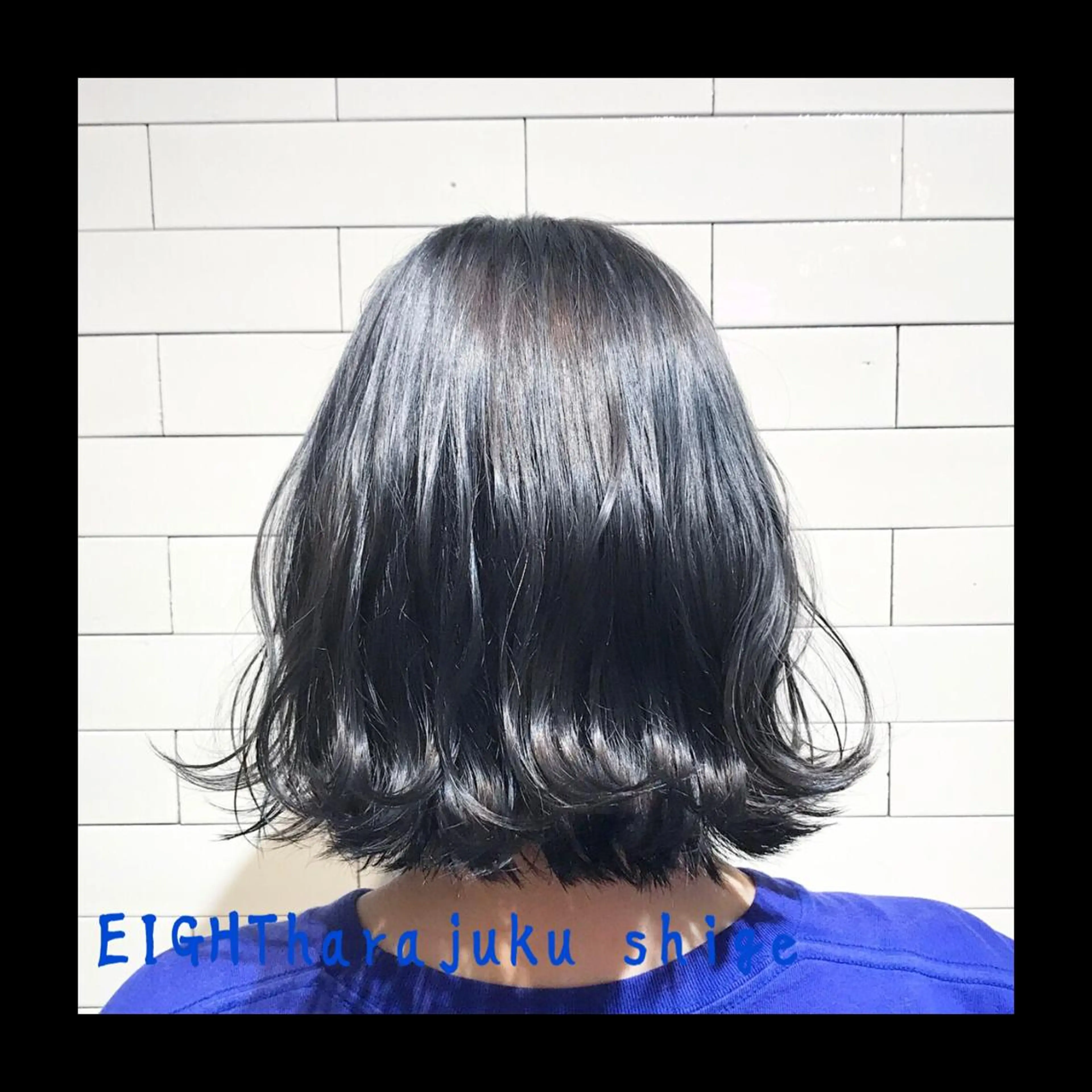 ショート カラー ブリーチ ダークグレー 及川シゲル 髪質改善講師のヘアスタイル