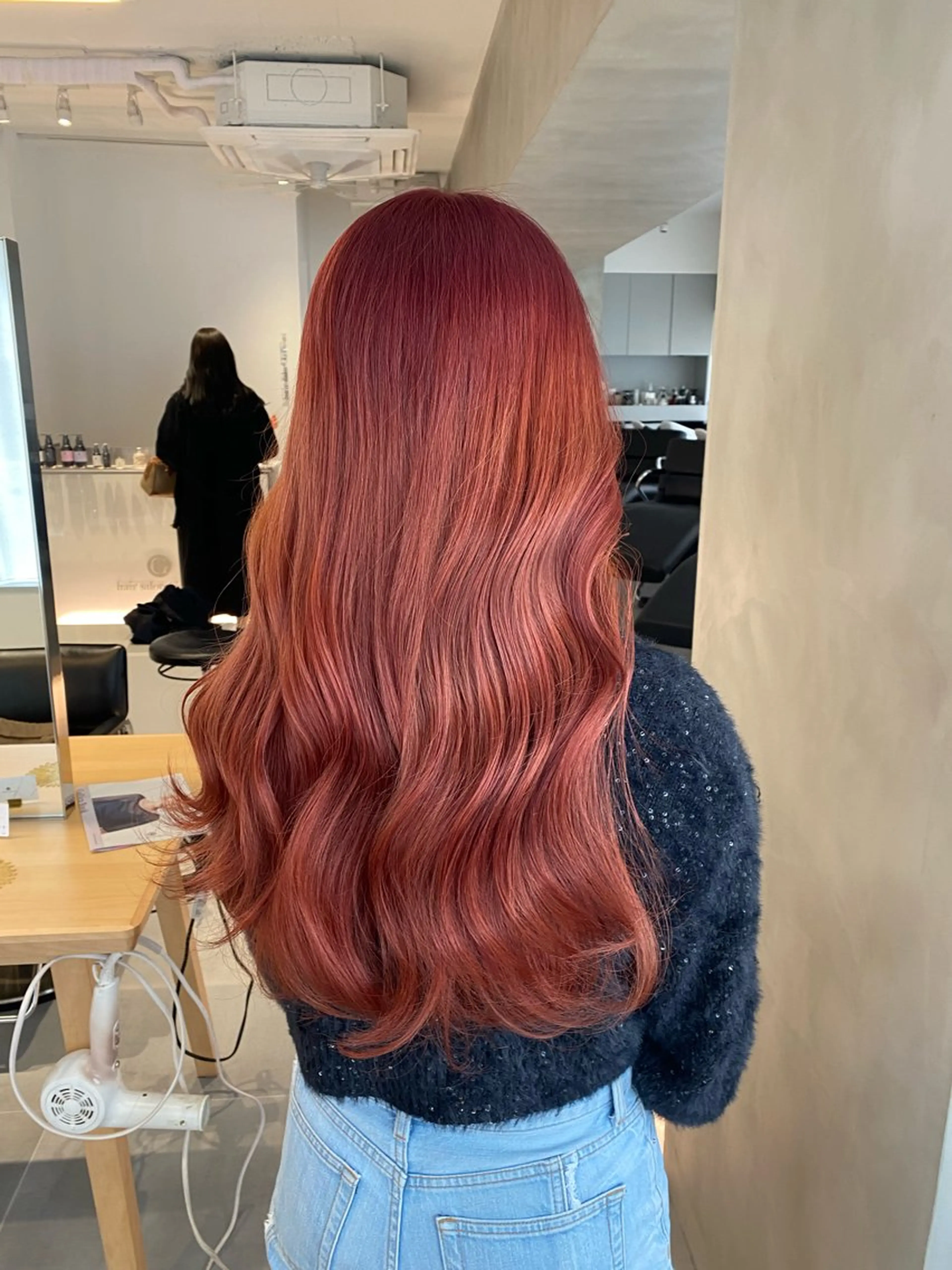 ロング カラー ヘアカラー トリートメント ヘッドスパ ヘアセット 小顔ショート✨️ RIEのヘアスタイル