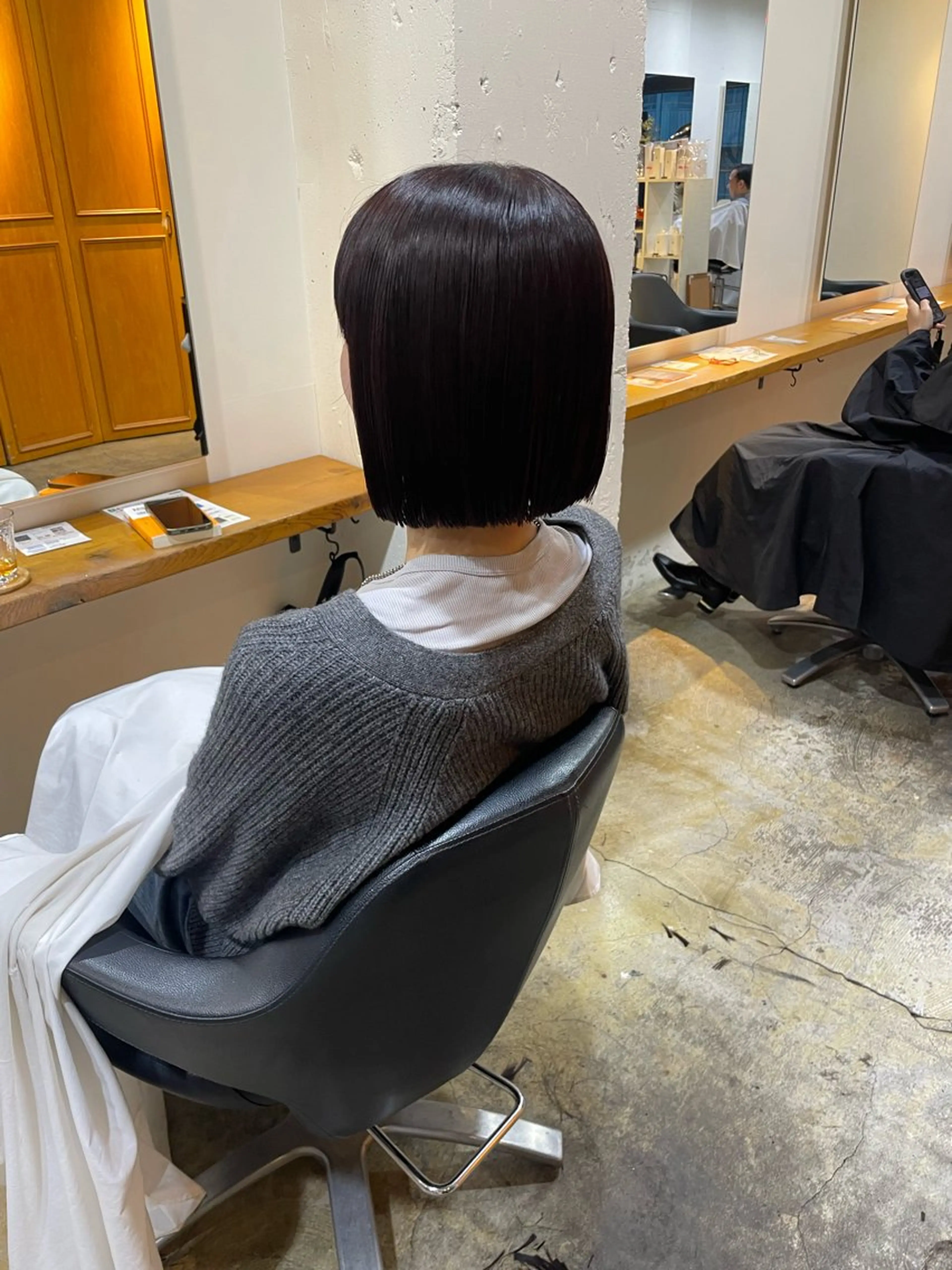 ショート ボブ カット トリートメント MIOベージュカラー 柔らかいカラーのヘアスタイル