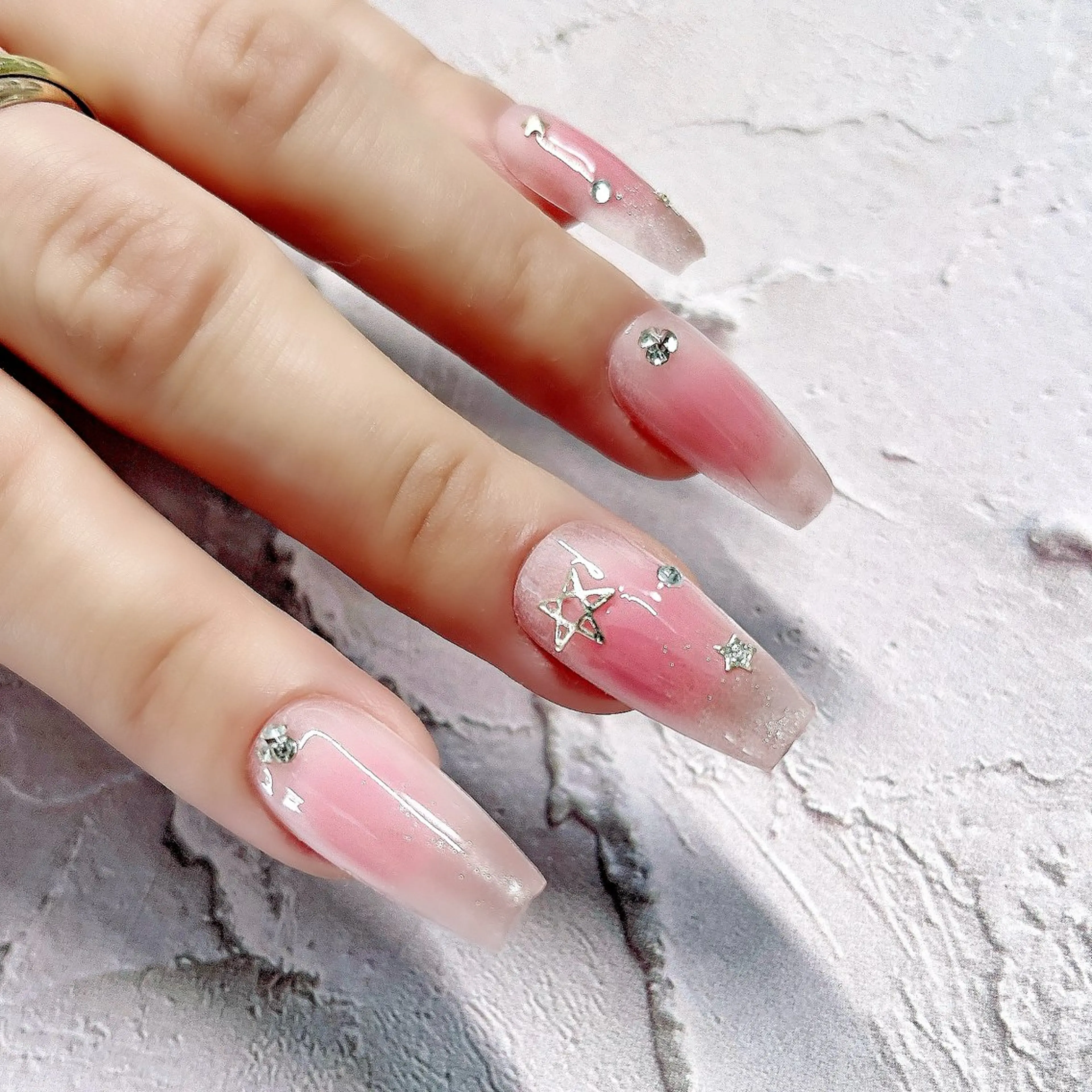 【オフなし】ロングチップジェル長さ出し＋【画像のアート】の写真