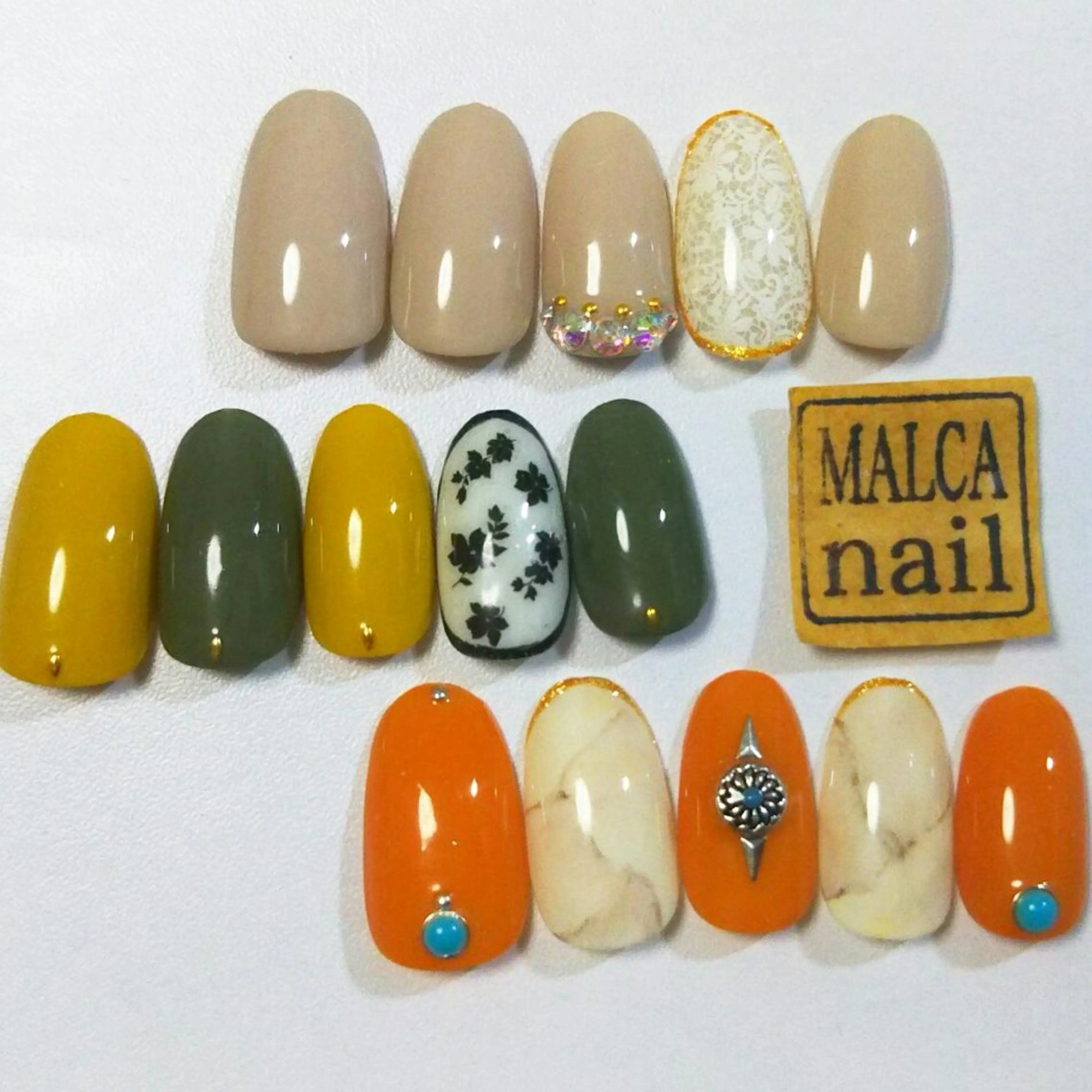 ネイル MALCAnail(マルカネイル)所属・荒木 莉奈のネイルデザイン