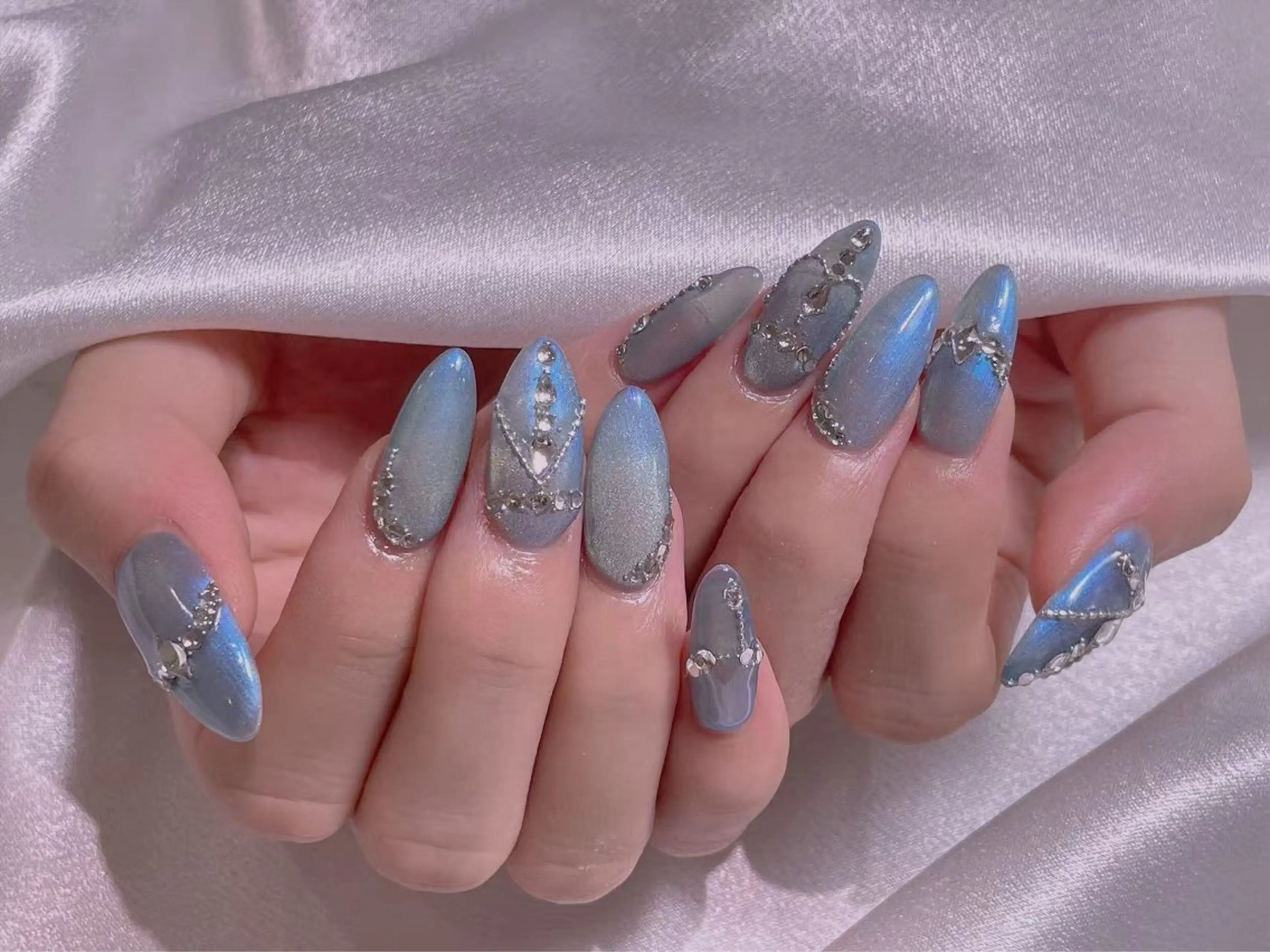 ネイル M2ネイルサロン【長さ出し&フィルイン導入店】所属・長さ出し専門店 RIRIのネイルデザイン