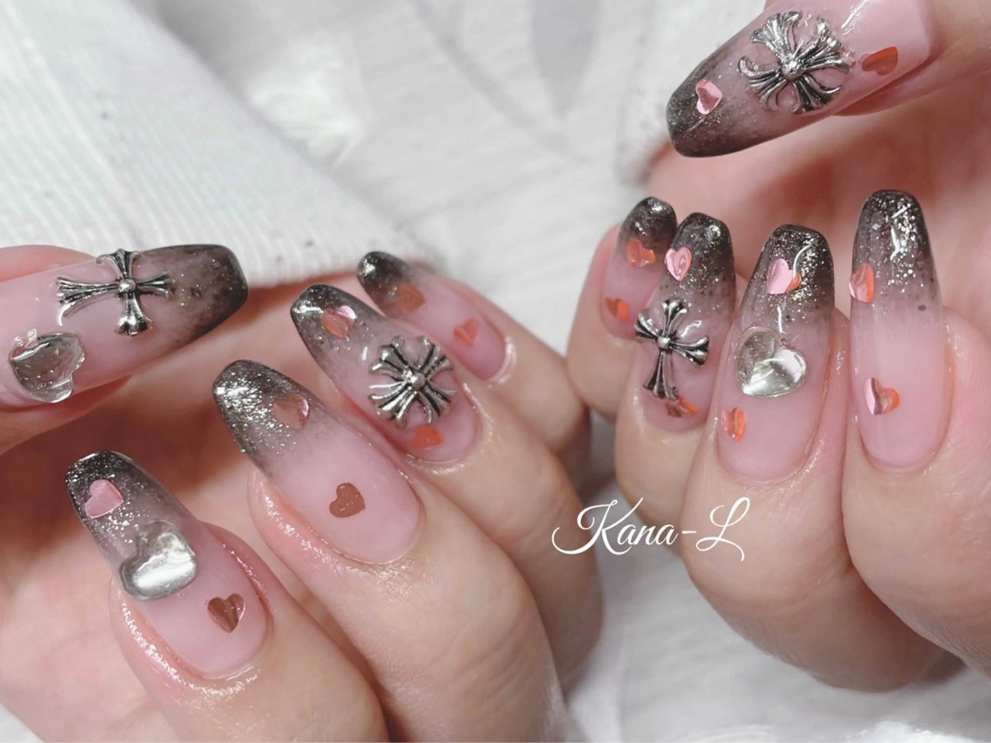 ネイル ジェルネイル グラデーション ハート 韓国ネイル パラジェル 芦辺 香奈のネイルデザイン