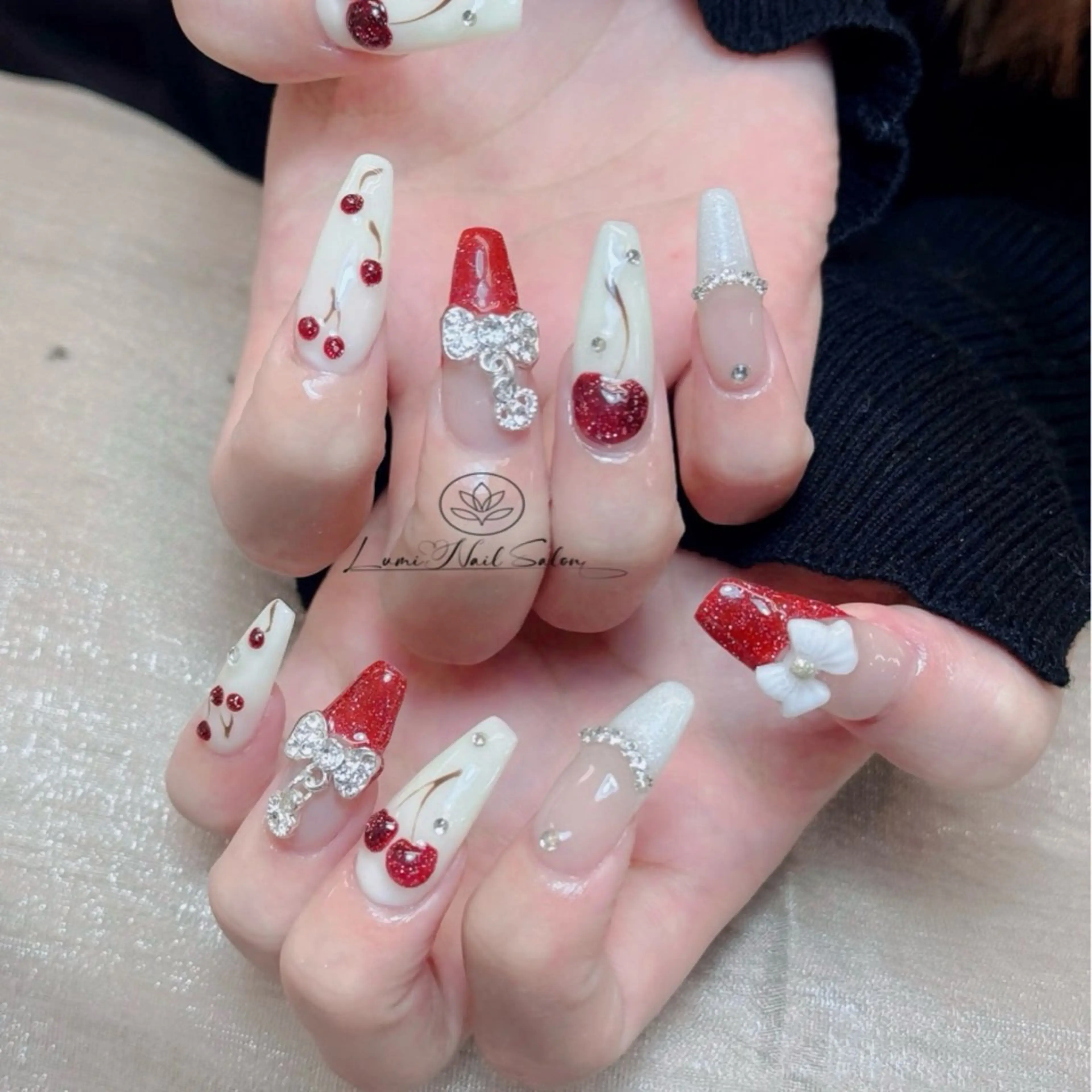 ネイル オーロラネイル チークネイル フットネイル フレンチネイル 韓国ネイル ハンドネイル Lumi Nailのネイルデザイン