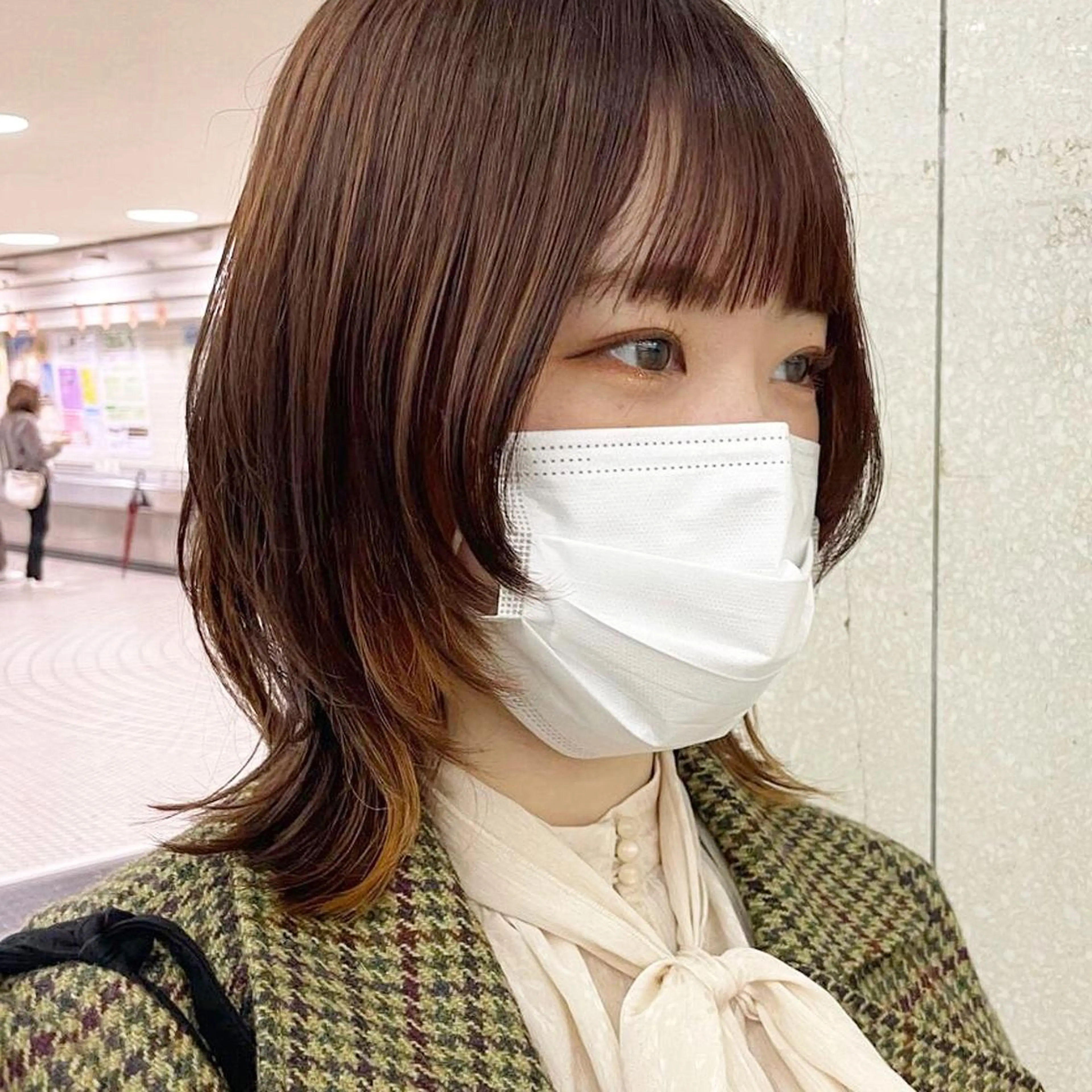 ミディアム カラー ブリーチ ブラウンカラー ケアブリーチ イヤリングカラー イルミナカラー カット ヘアカラー トリートメント ヘアセット ✂︎ウルフ・ショート ✂︎MIKUNIのヘアスタイル