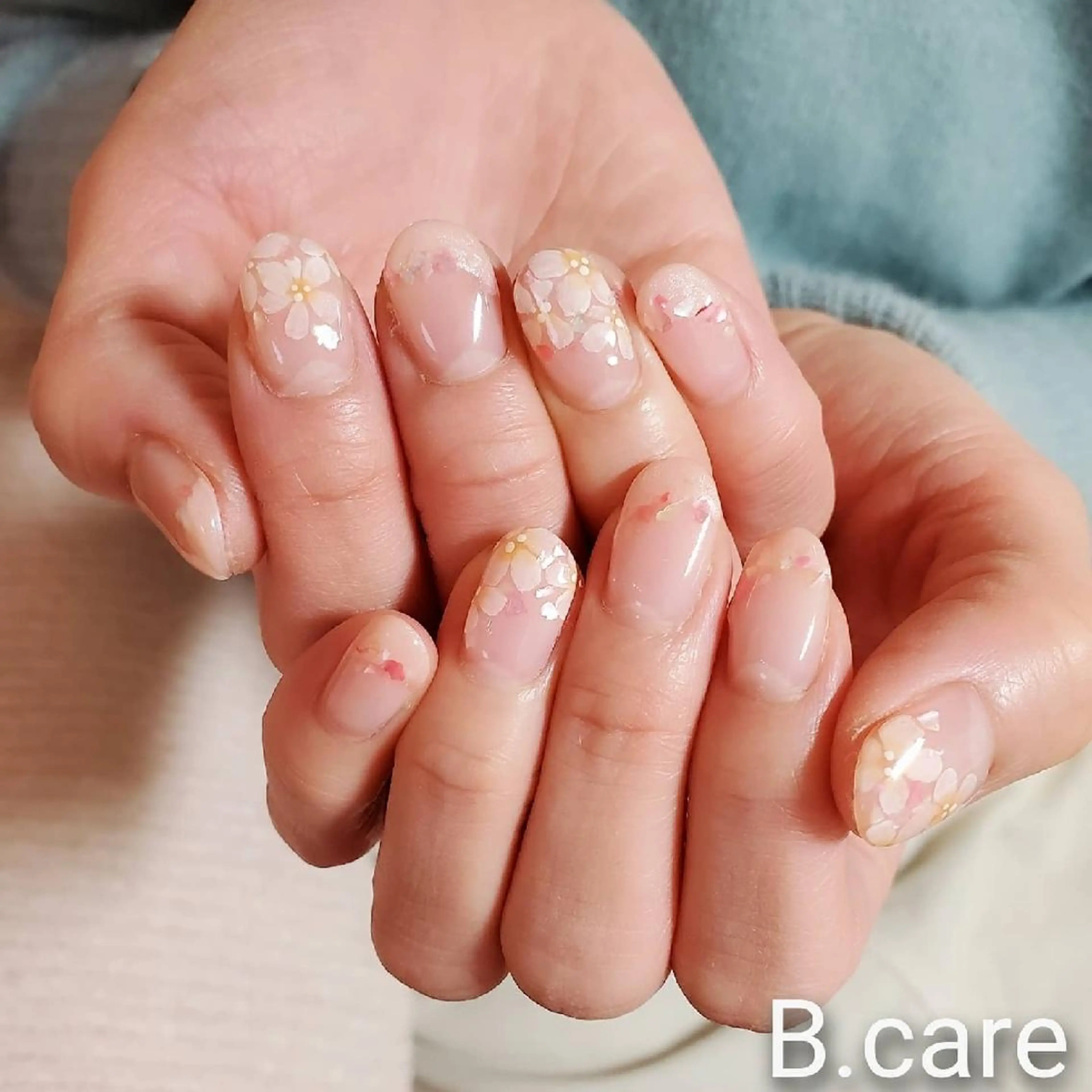 ネイル B.care自由ヶ丘所属・早坂  のネイルデザイン