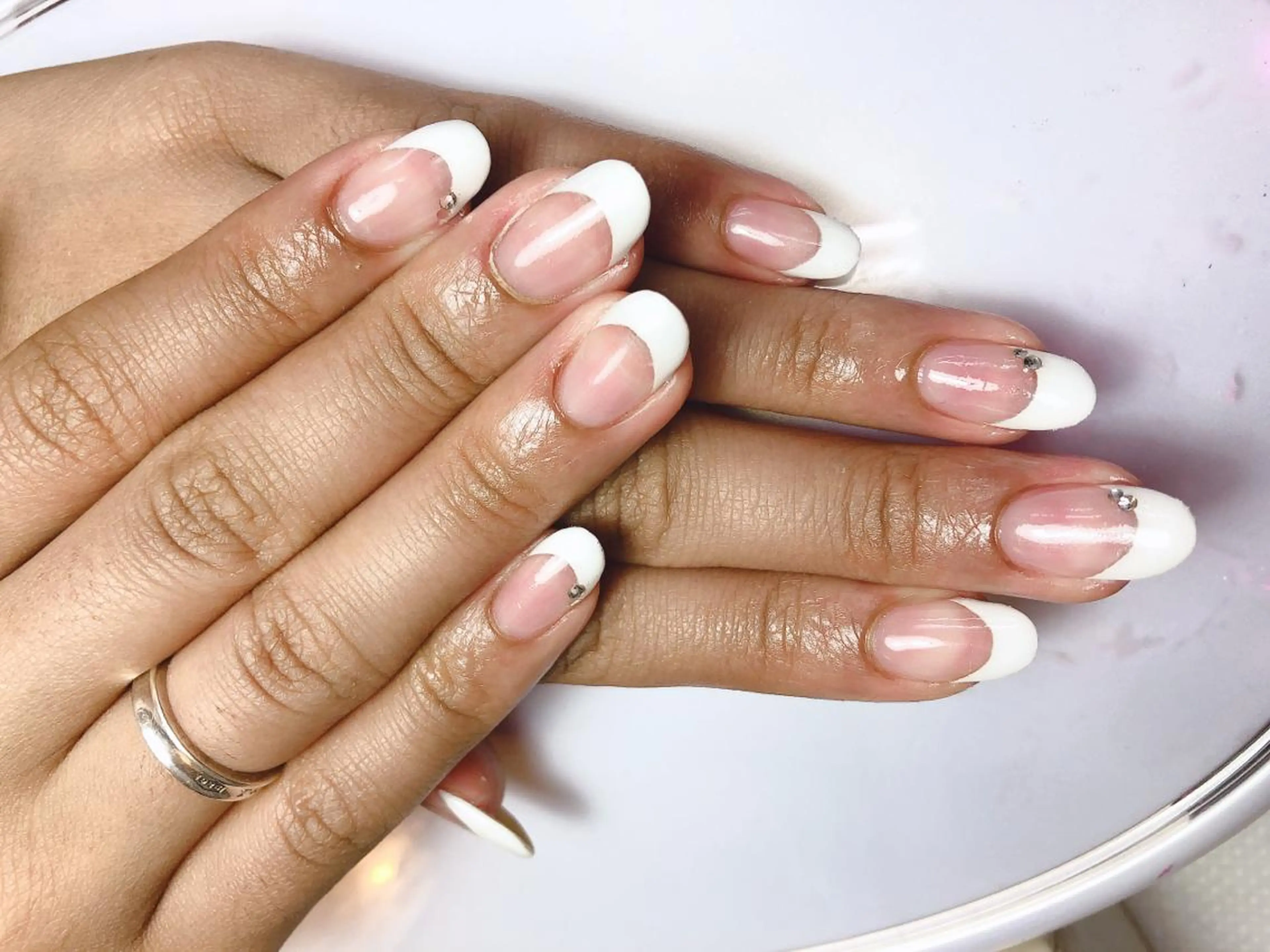 ネイル フレンチネイル ホワイト ハンドネイル 石原 夕華のネイルデザイン