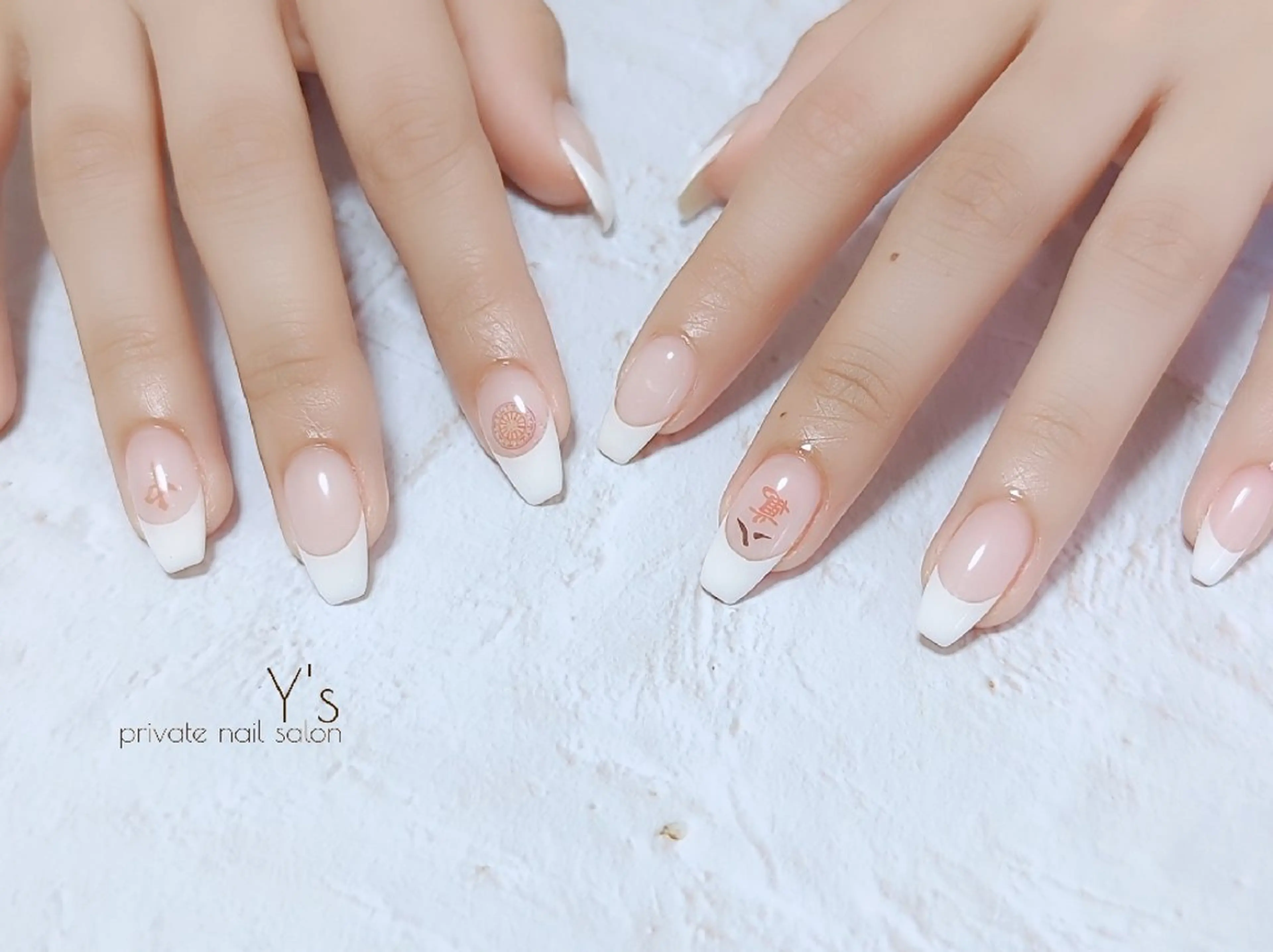 ネイル YUMI NAGAI  のネイルデザイン