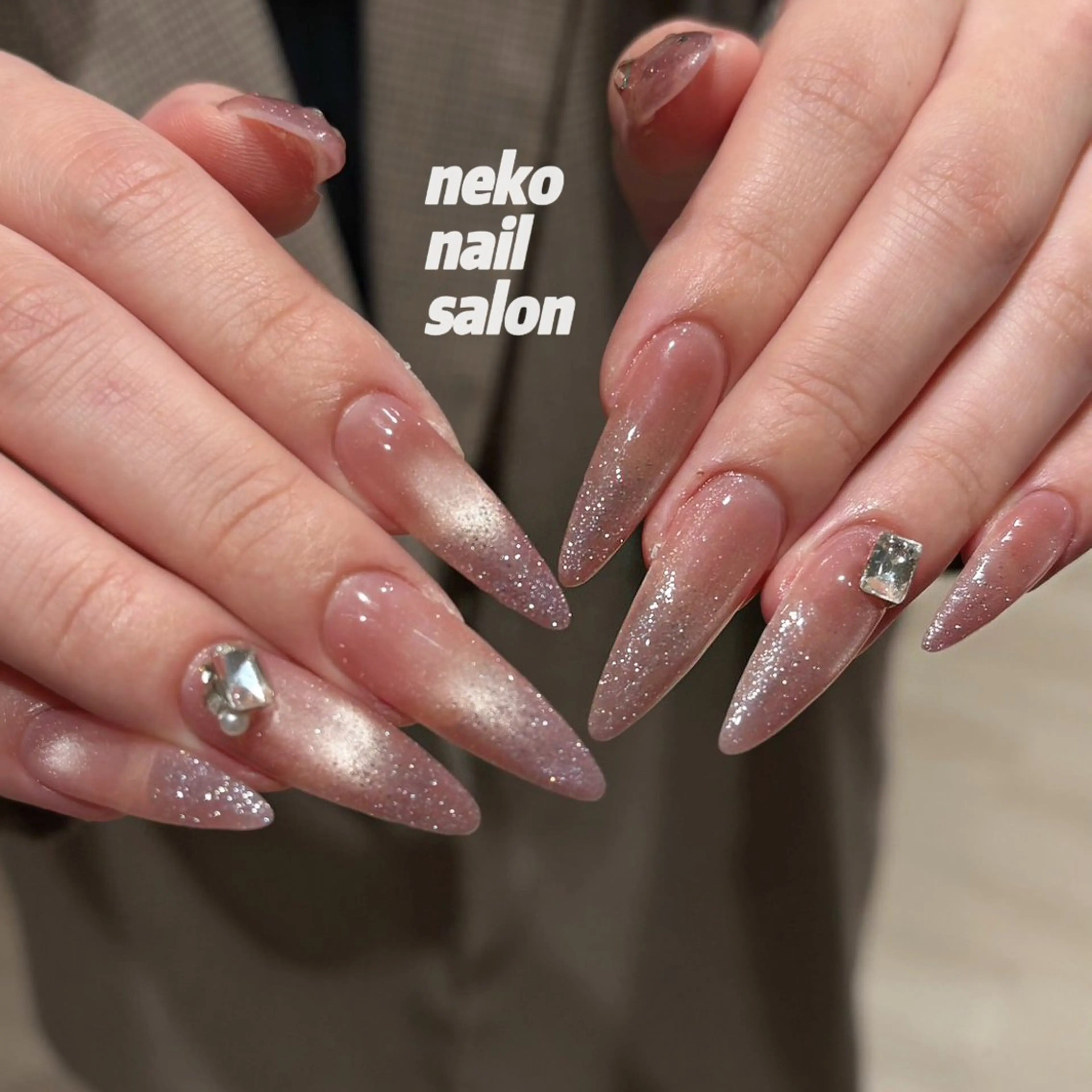 ネイル ラメ(グリッター) ラメグラデーション マグネットネイル ハンドネイル neko nail所属・neko nailのネイルデザイン