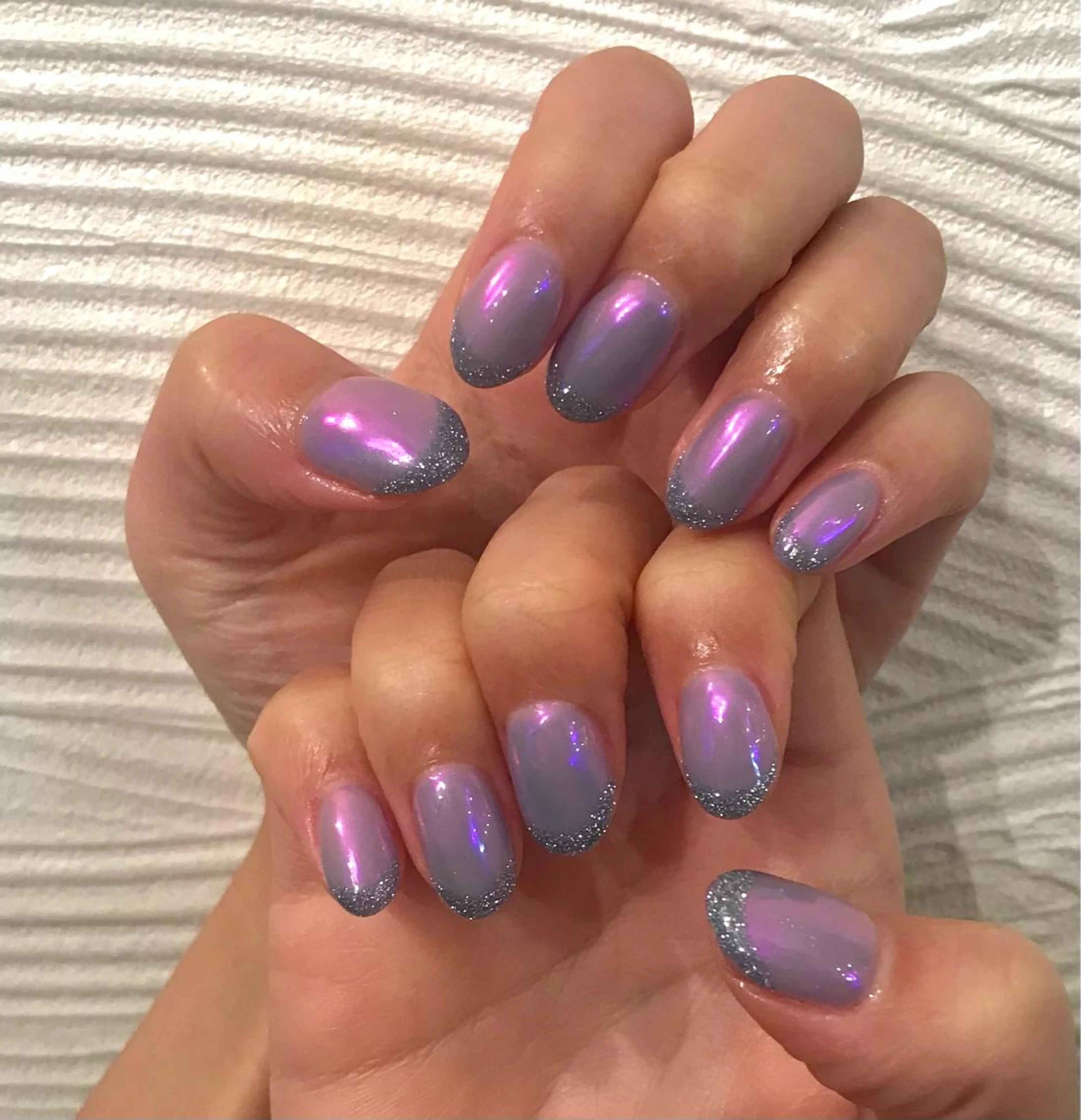 ネイル オーロラネイル フラッシュネイル フレンチネイル パープル ハンドネイル フットネイル para ☀︎ sol by BECK所属・Para Sol nail　Maoのネイルデザイン