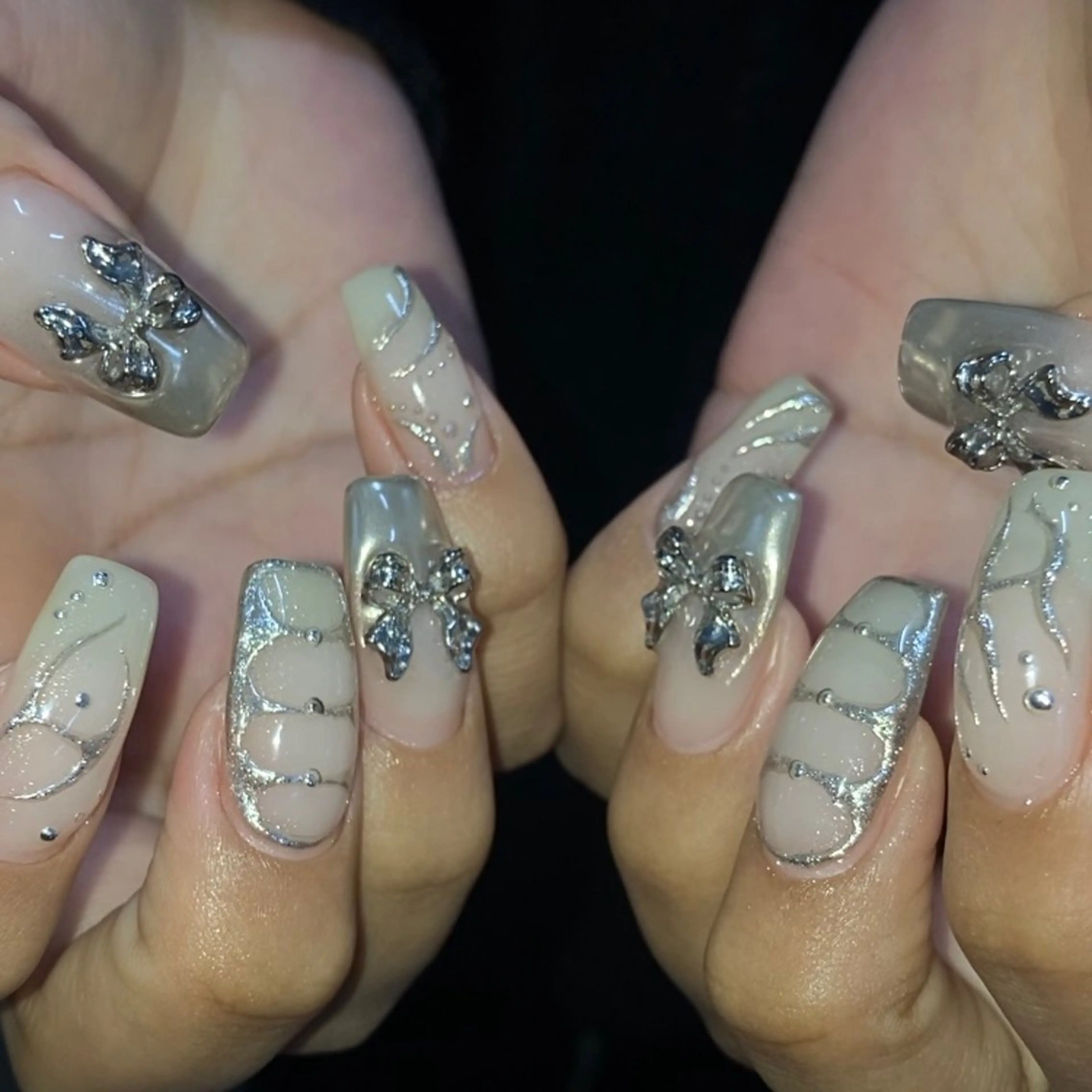 ネイル ハンドネイル フットネイル kana/モード ・グランジ⛓🎼のネイルデザイン