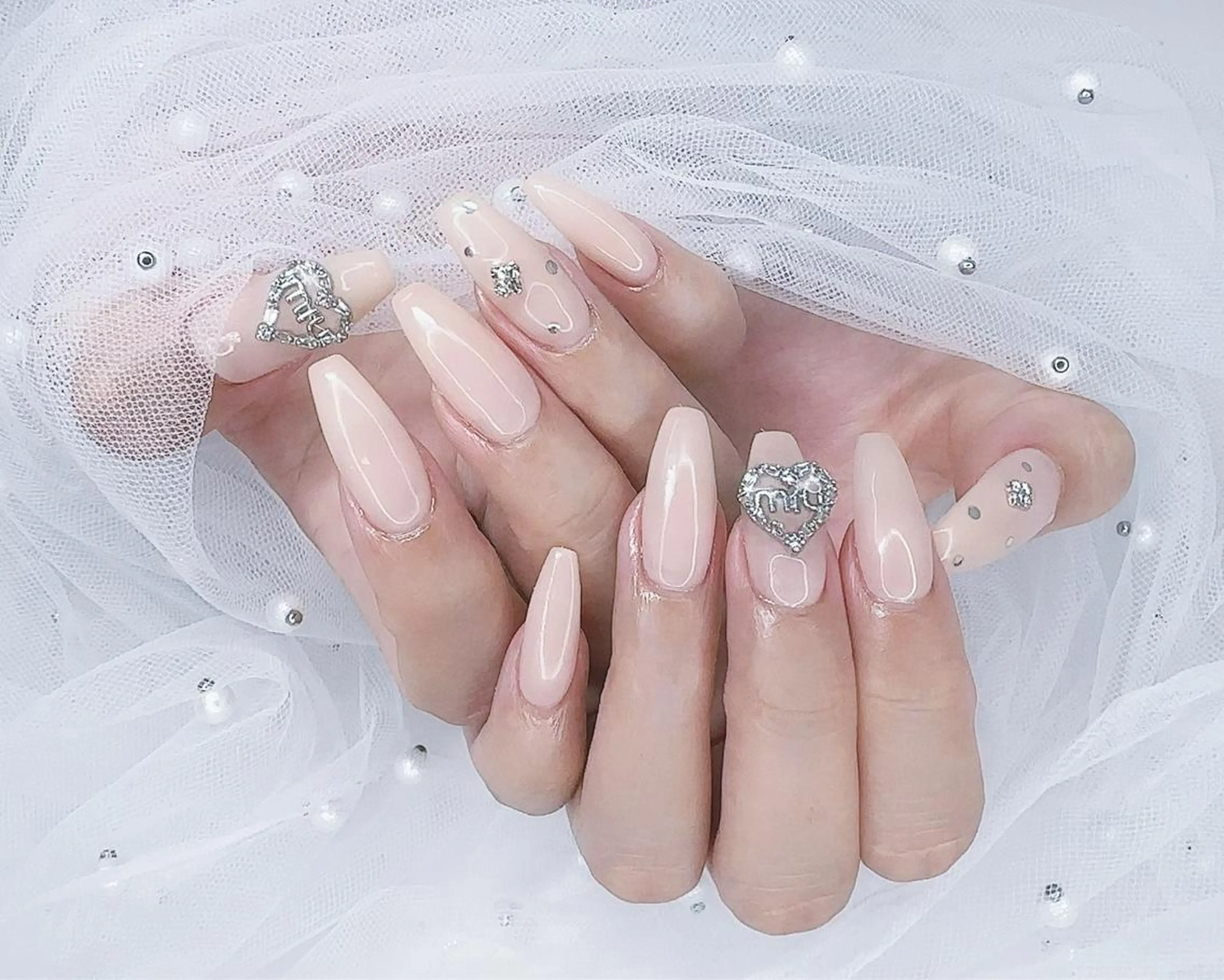 ネイル R nailsalon所属・R salonのネイルデザイン