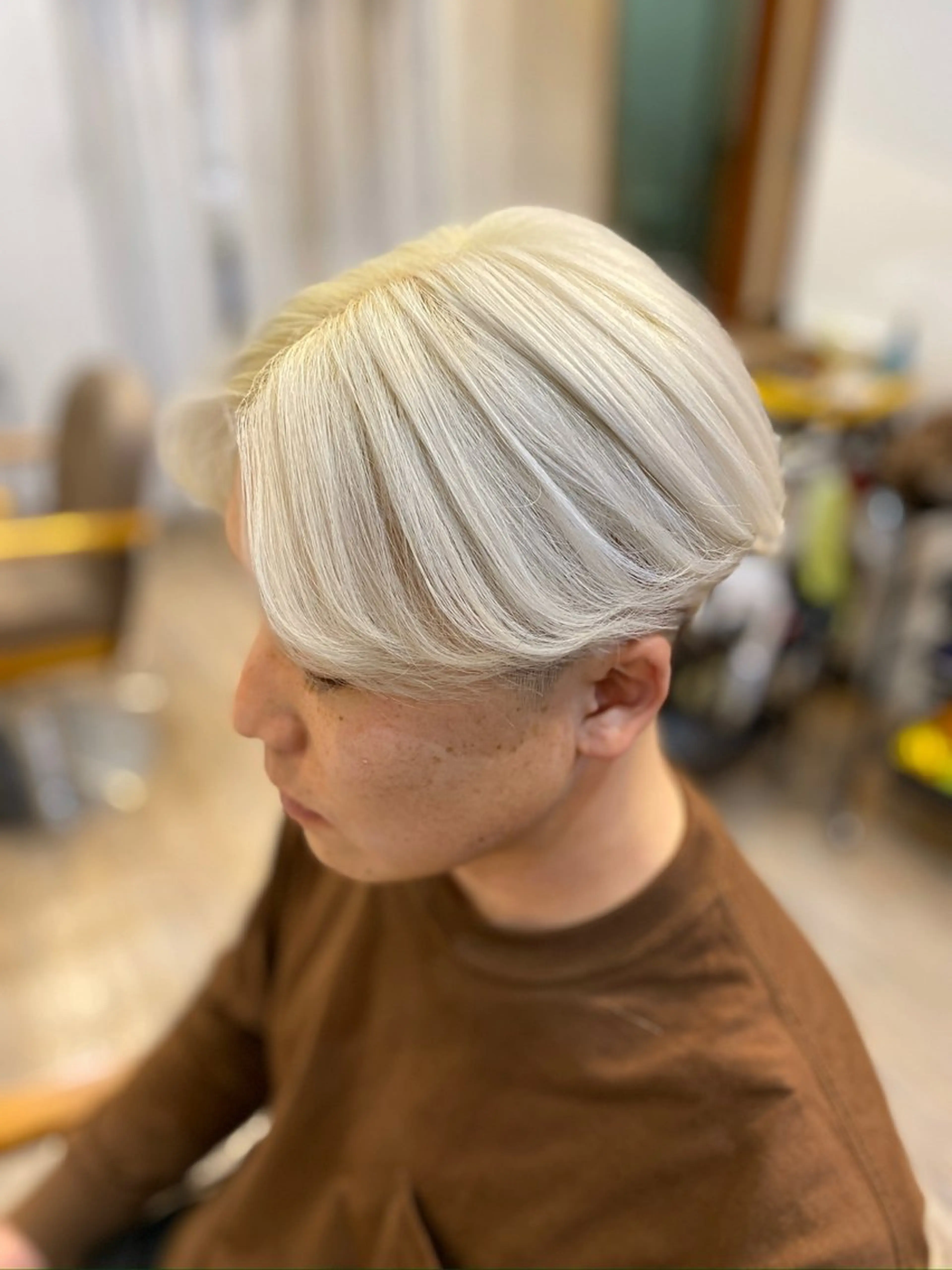 ショート カラー メンズ 安住 千明のヘアスタイル