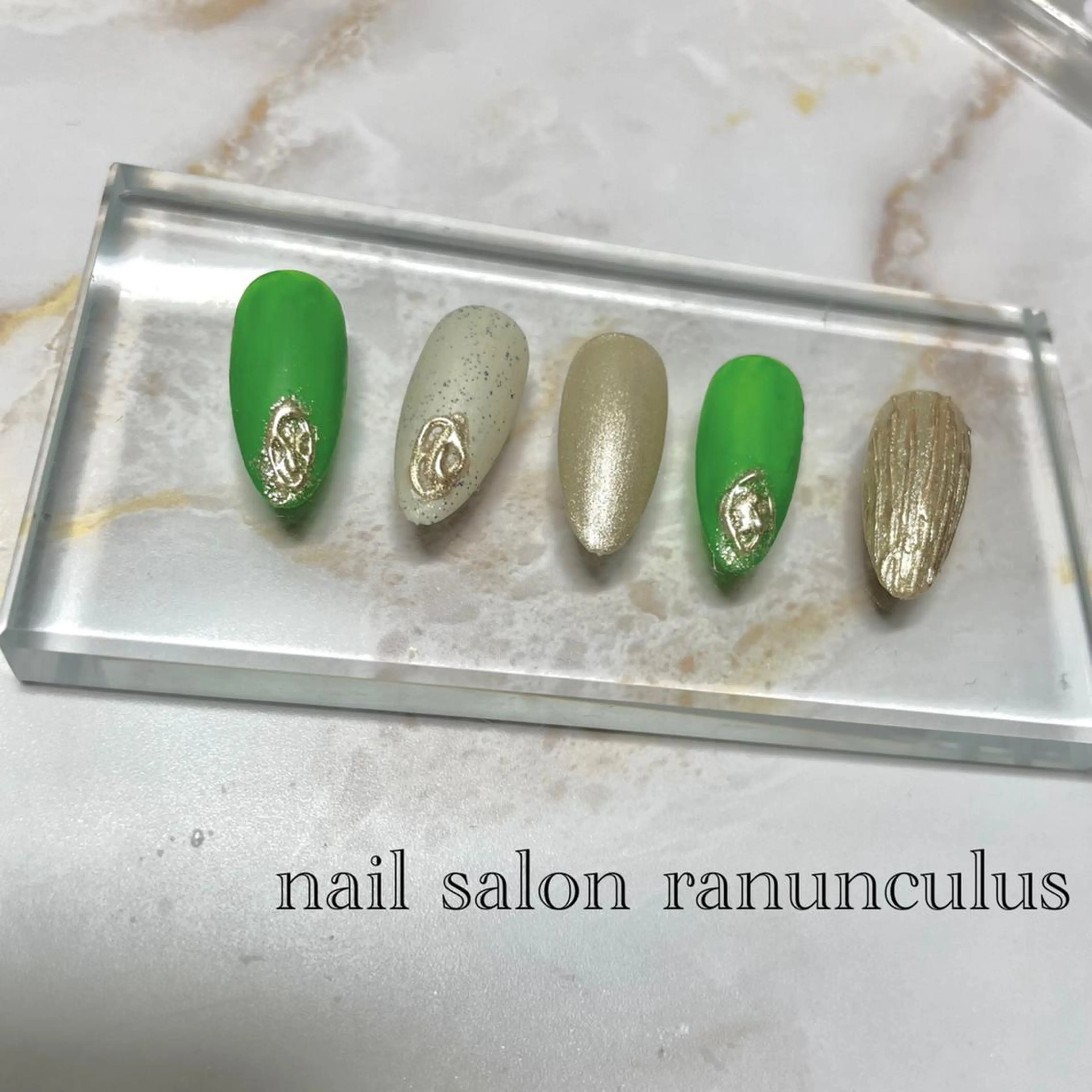 ネイル ハンドネイル nailsalon ranunculusのネイルデザイン